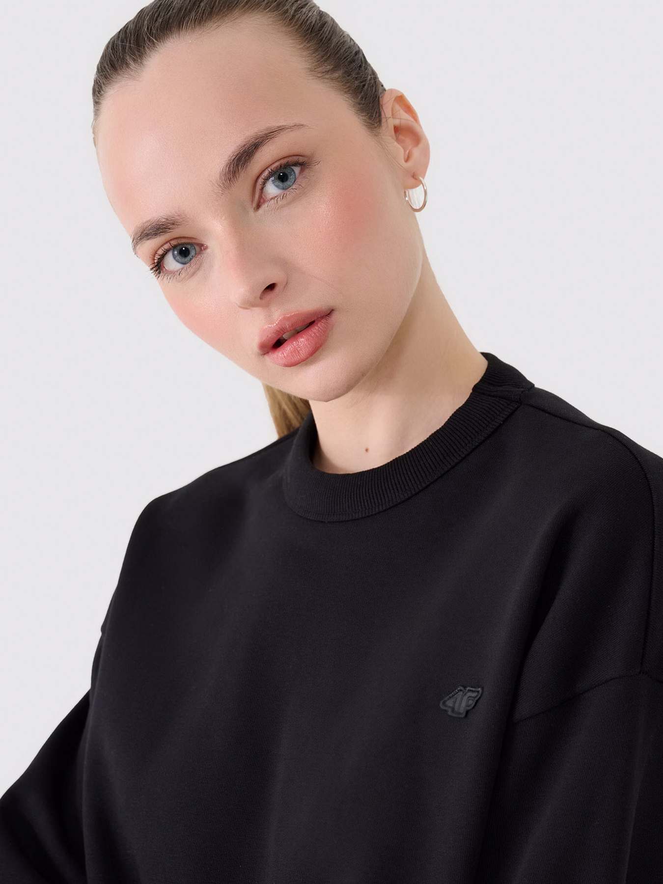 Свитшот 4F U1546 модель 4FWSS25TSWSU1546-20S Фото