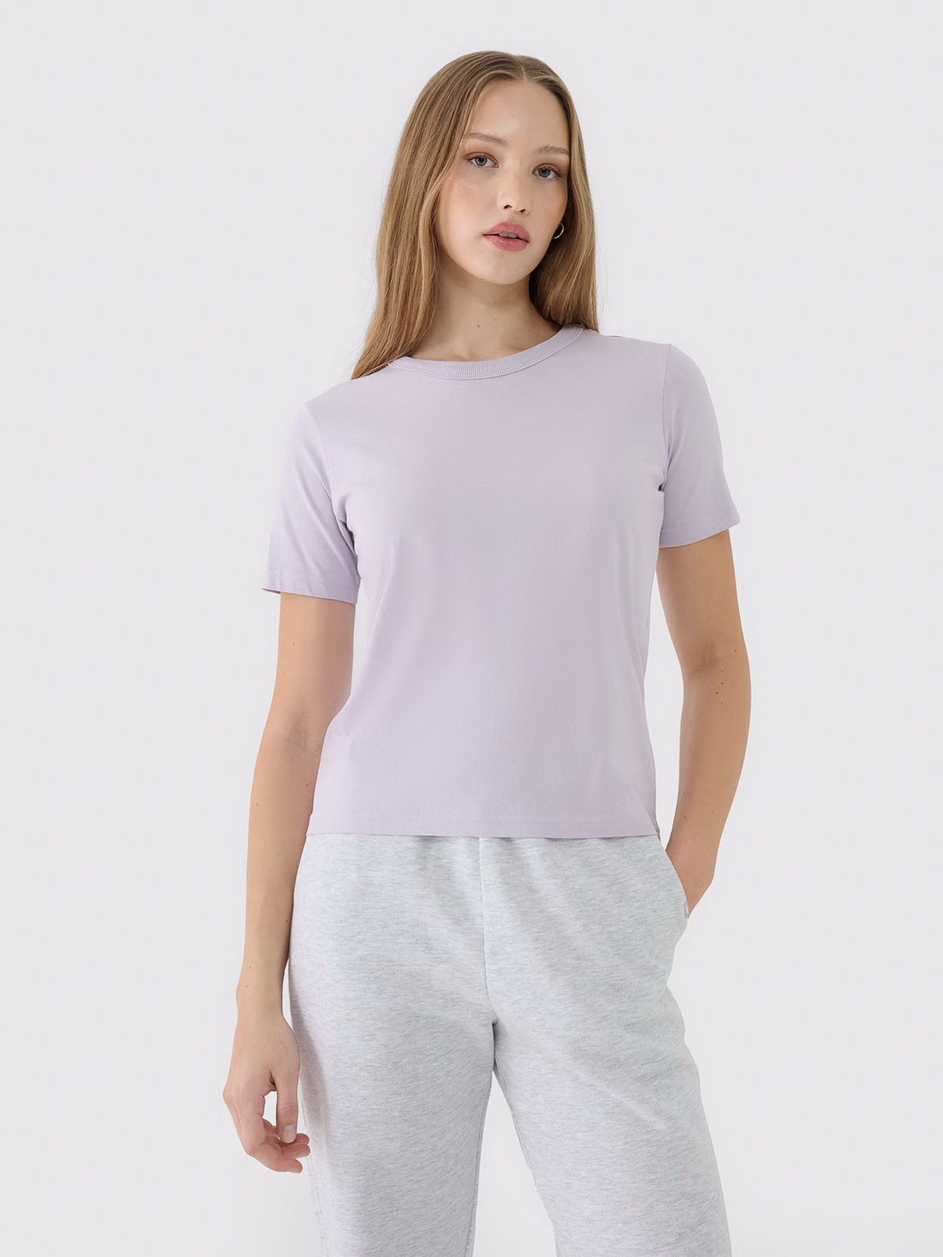 Футболка 4F F1991 модель 4FWSS25TTSHF1991-52S Футболка 4F F1991 модель 4FWSS25TTSHF1991-52S Фото