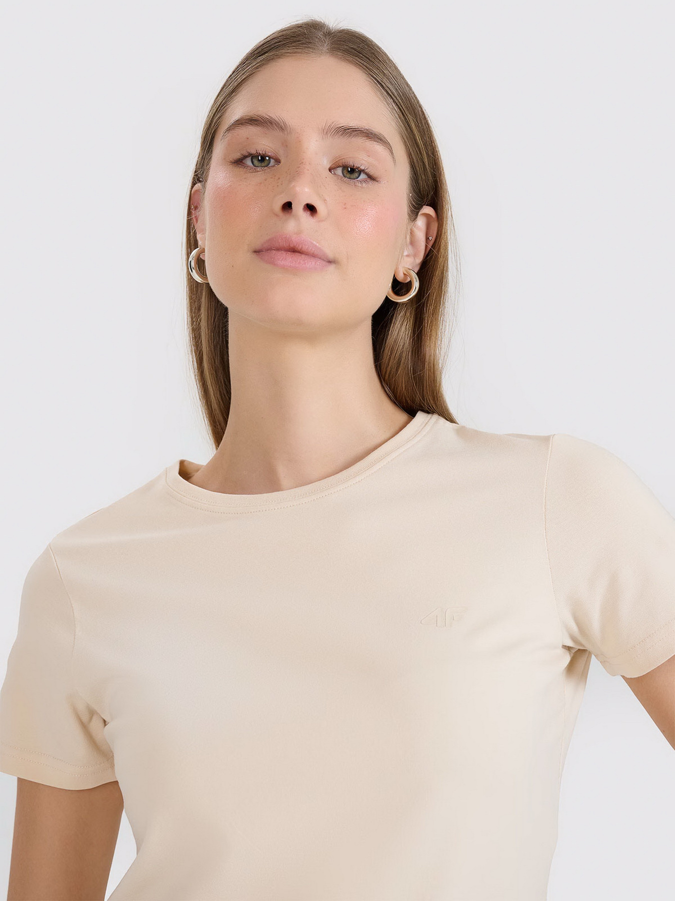 Футболка 4F F2351 модель 4FWSS25TTSHF2351-083S Фото