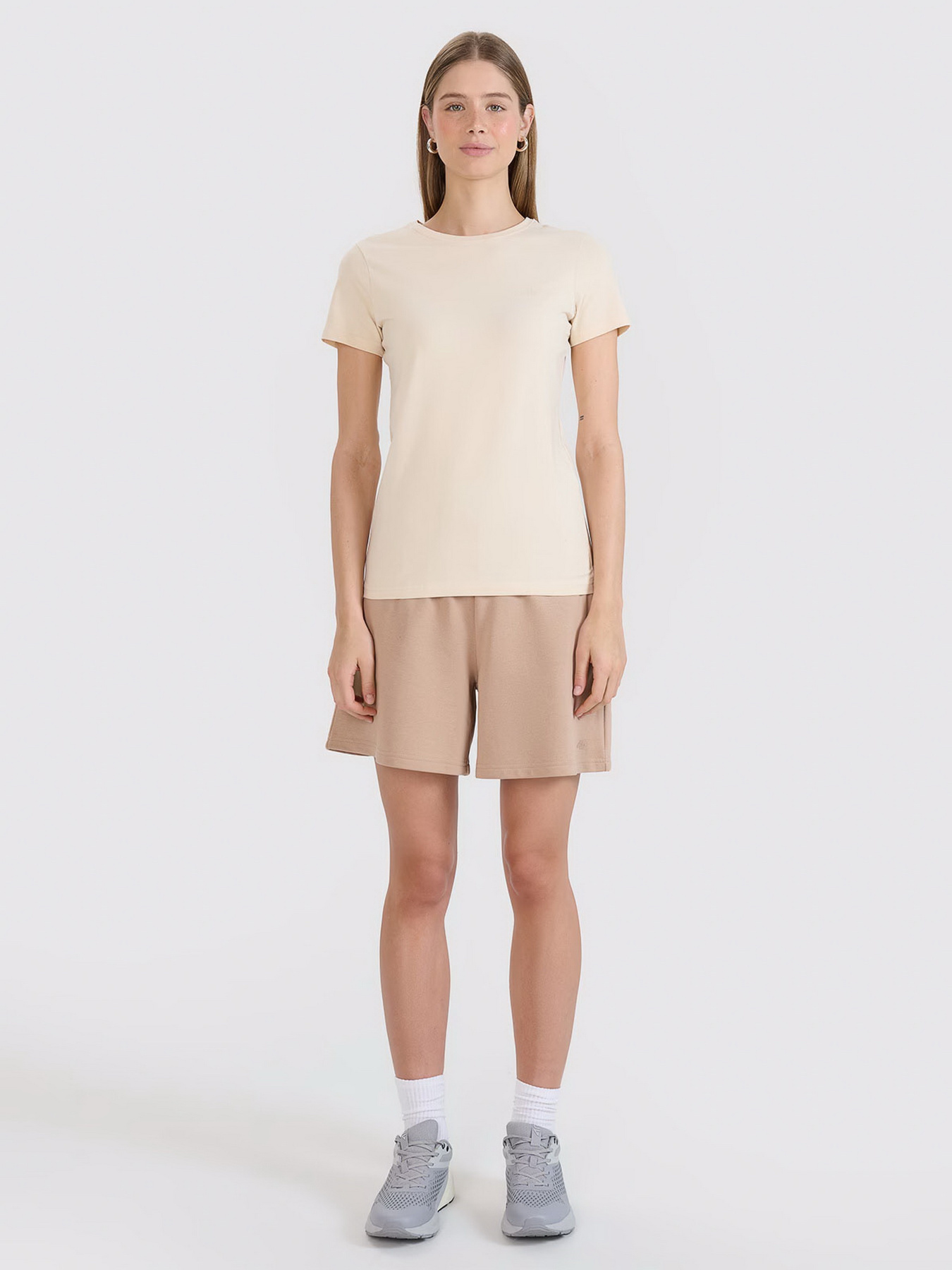 Футболка 4F F2351 модель 4FWSS25TTSHF2351-083S Фото