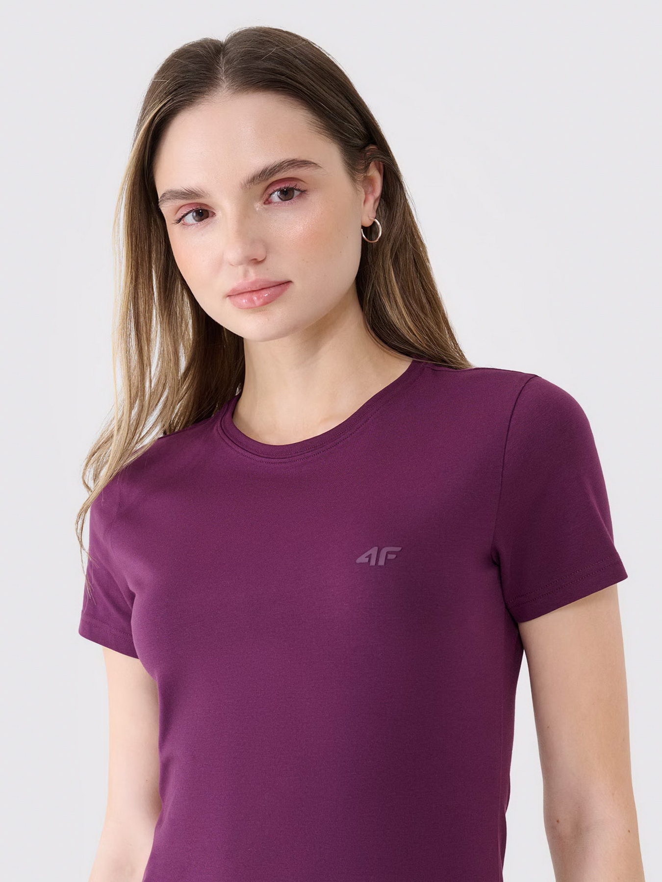 Футболка 4F F2351 модель 4FWSS25TTSHF2351-50S Фото