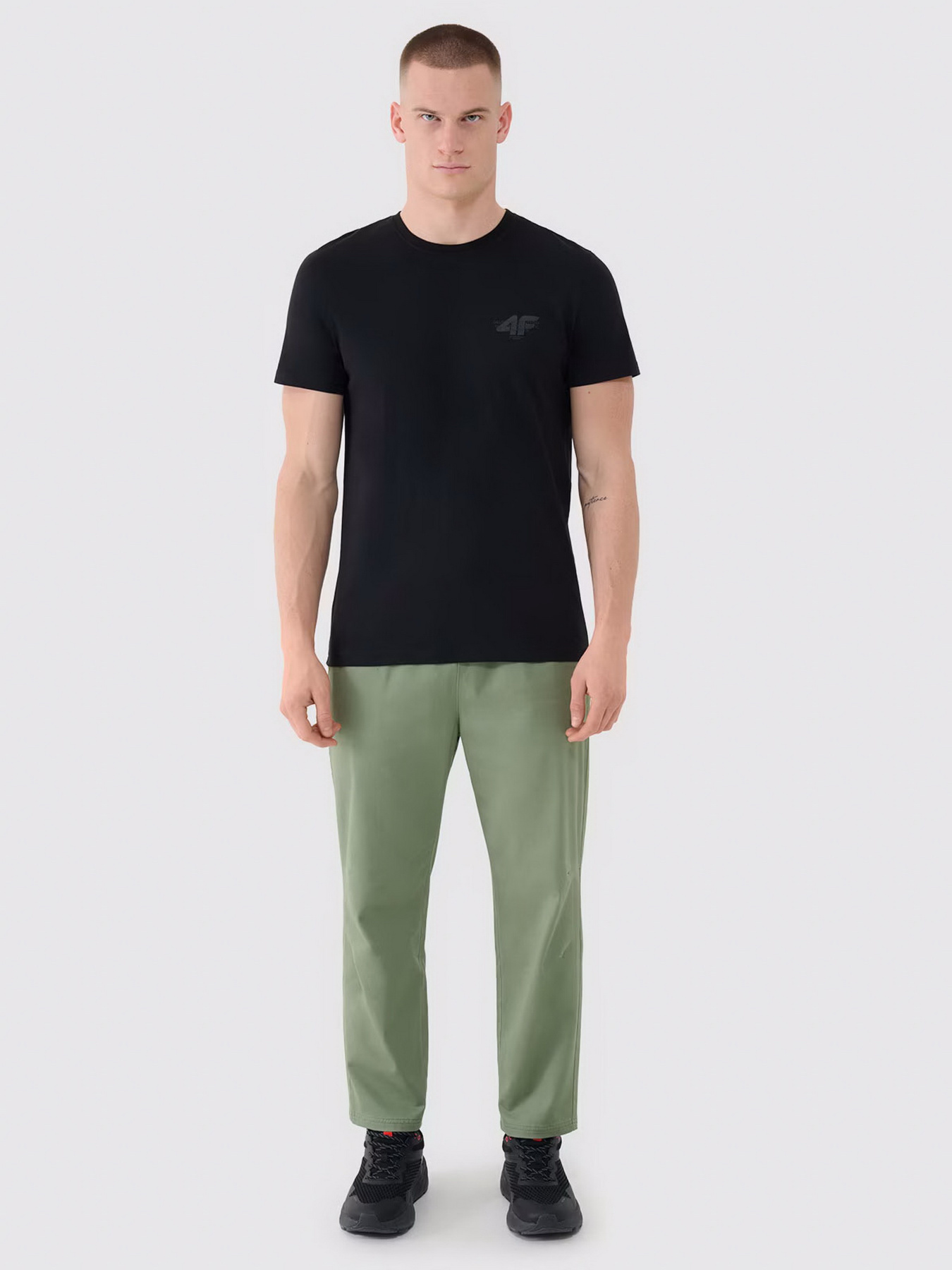 Футболка 4F M1974 модель 4FWSS25TTSHM1974-20S Фото