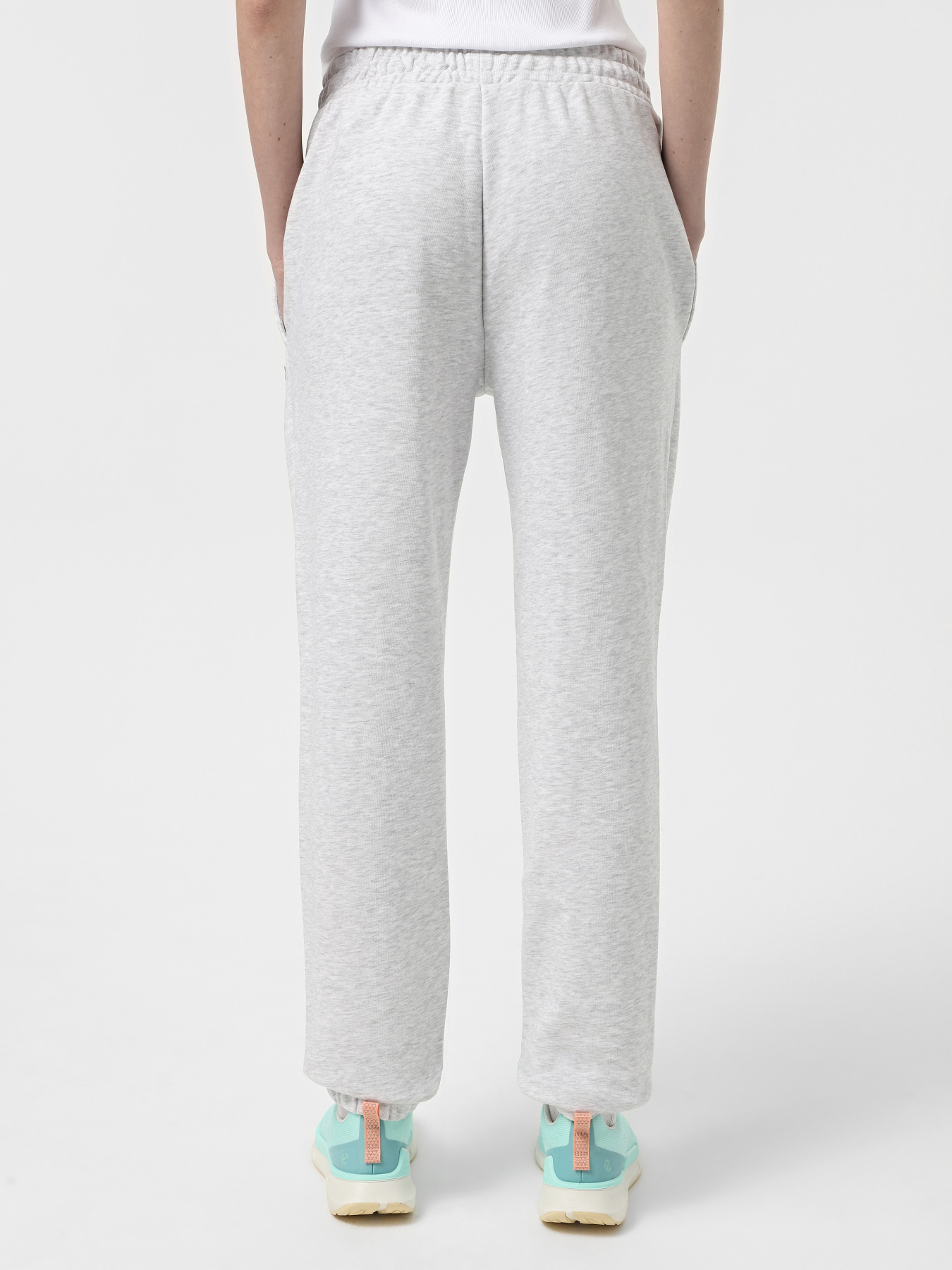 Штани спортивні 4F U0997 модель 4FWSS25TTROU0997-27M Фото