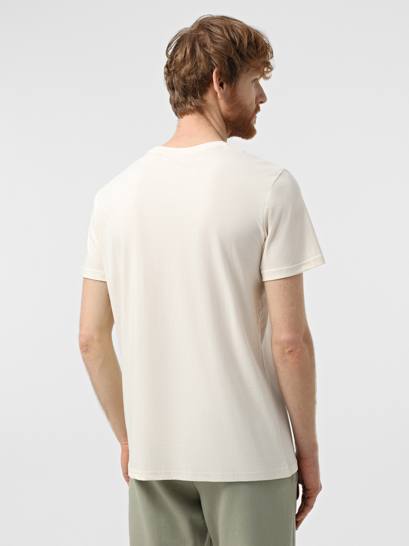 Футболка 4F M2030 модель 4FWSS25TTSHM2030-11S Футболка 4F M2030 модель 4FWSS25TTSHM2030-11S Фото