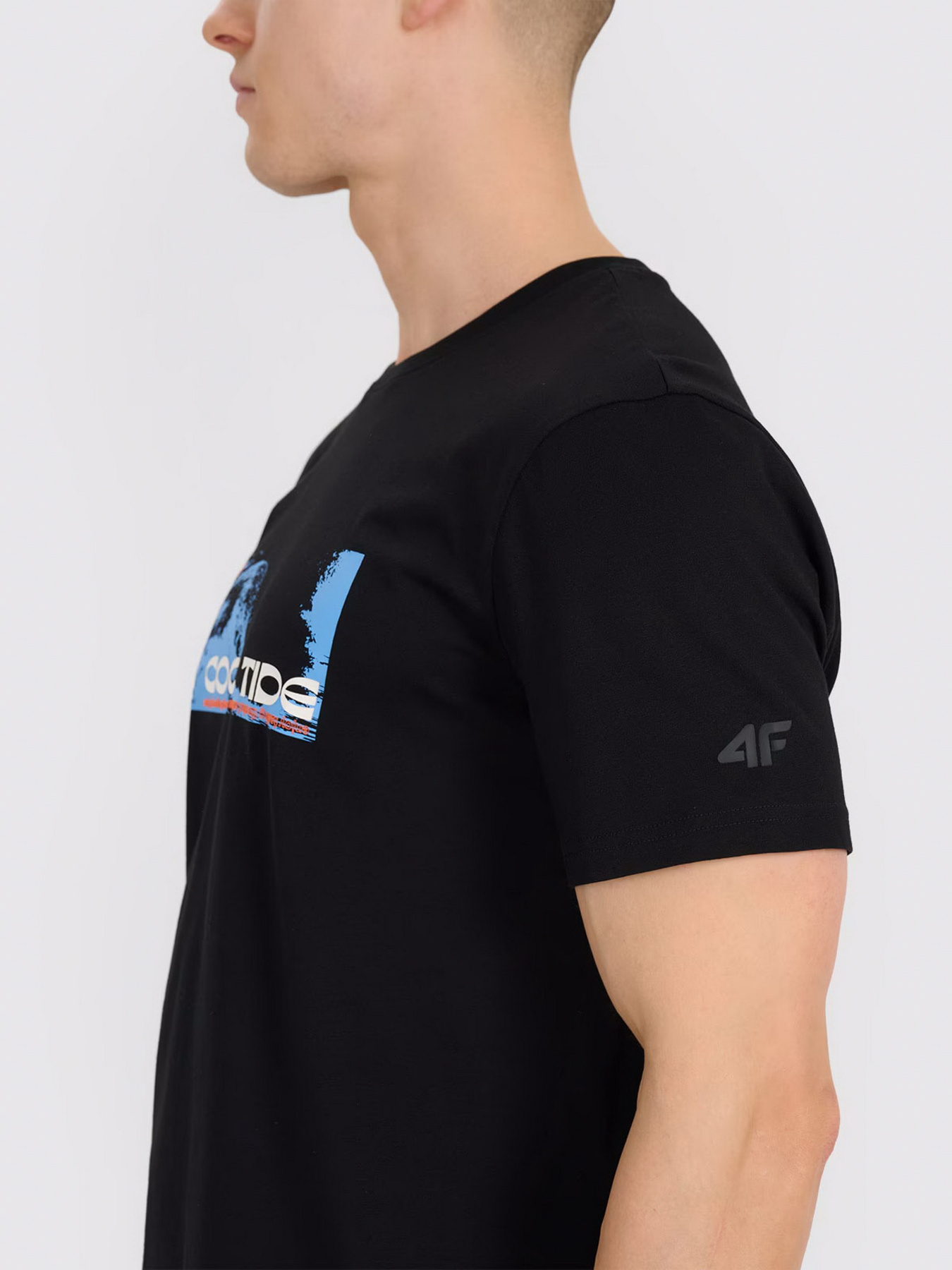 Футболка 4F M2030 модель 4FWSS25TTSHM2030-20S Фото