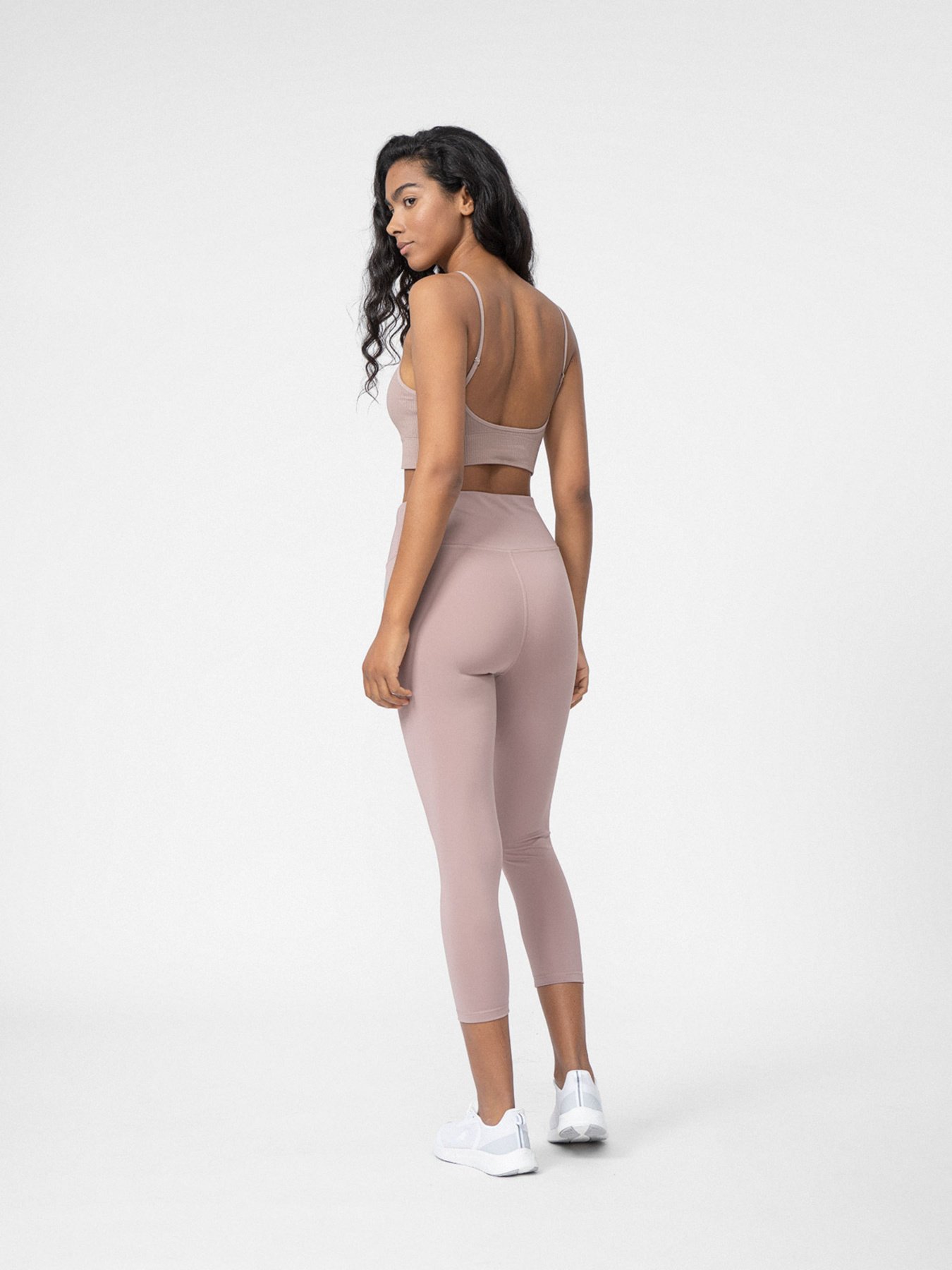 Легінси спортивні 4F Tights Fnk F122 модель 4FSS23TFTIF122-82S Фото