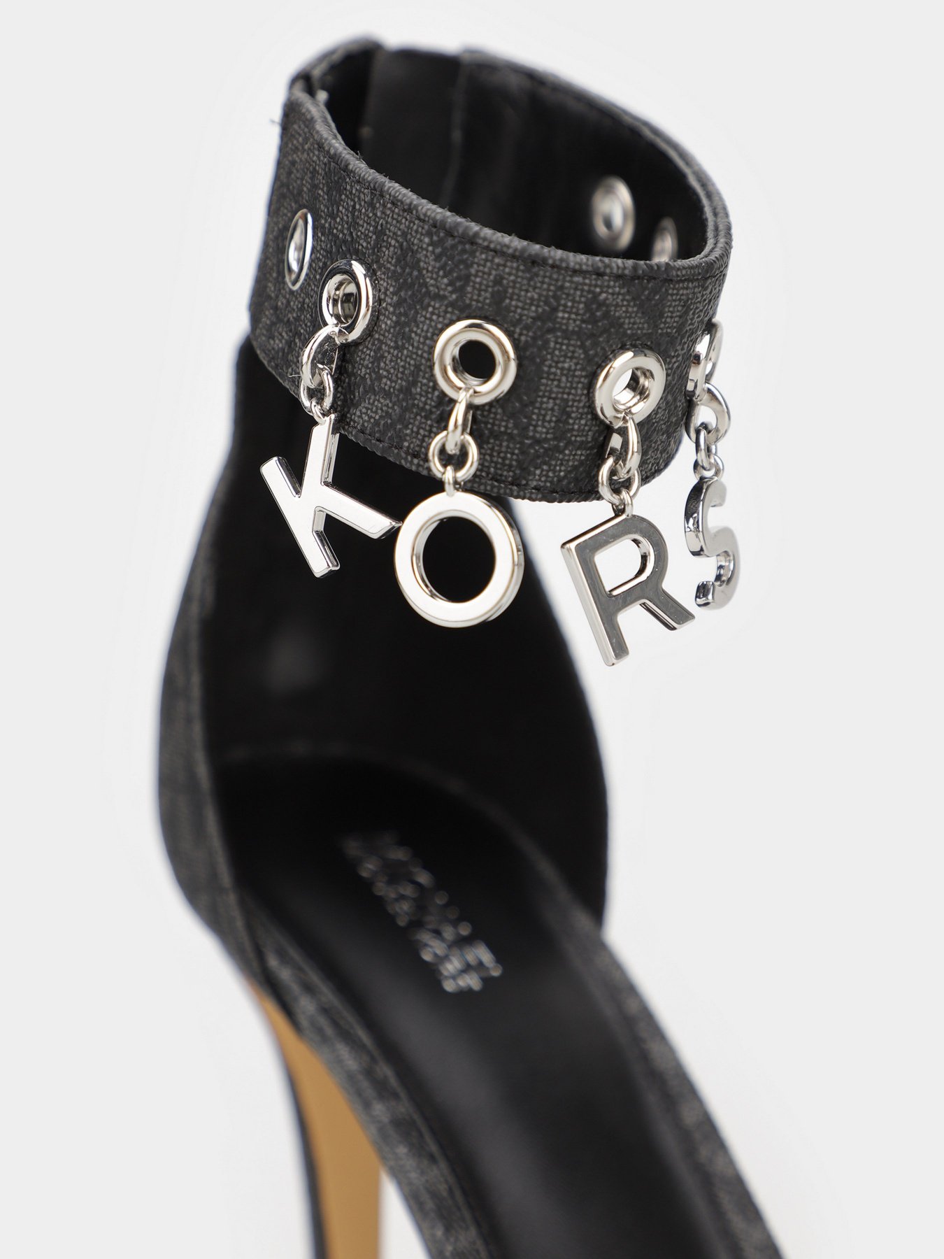 Босоножки Michael Kors Kelli модель 40R2KLHA1B_001 Фото