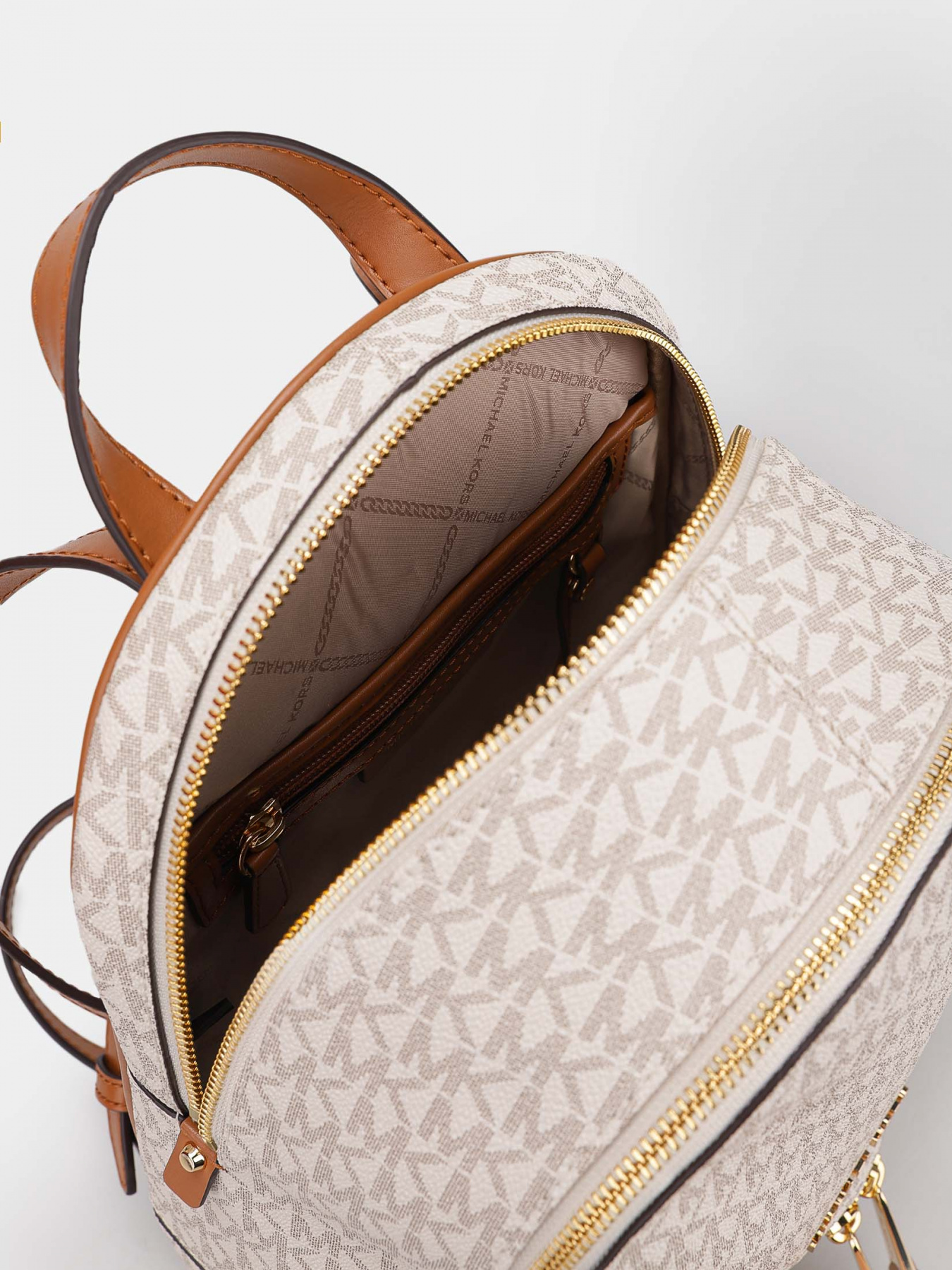 Повсякденний рюкзак Michael Kors модель 30S7GEZB1B_150 Повсякденний рюкзак Michael Kors модель 30S7GEZB1B_150 Фото