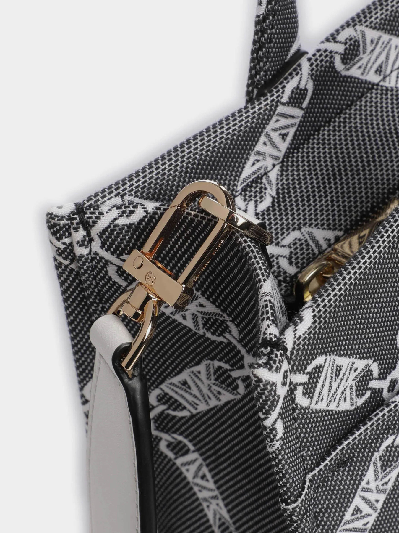 Хобо Michael Kors модель 30S4G3GM5J_012 Хобо Michael Kors модель 30S4G3GM5J_012 Фото