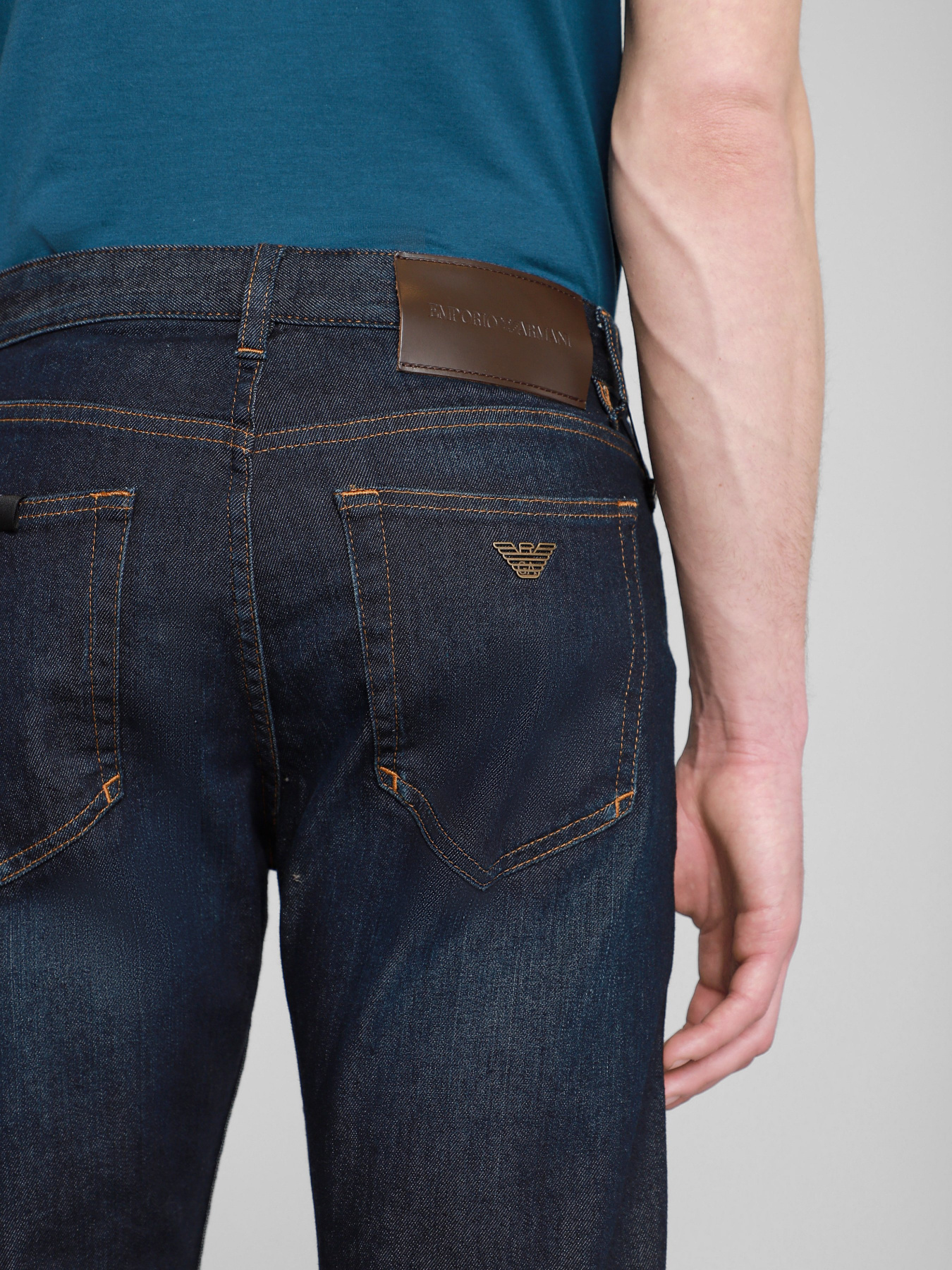 Прямые джинсы Emporio Armani Straight модель 3K1J32-1DH9Z-0941 Фото