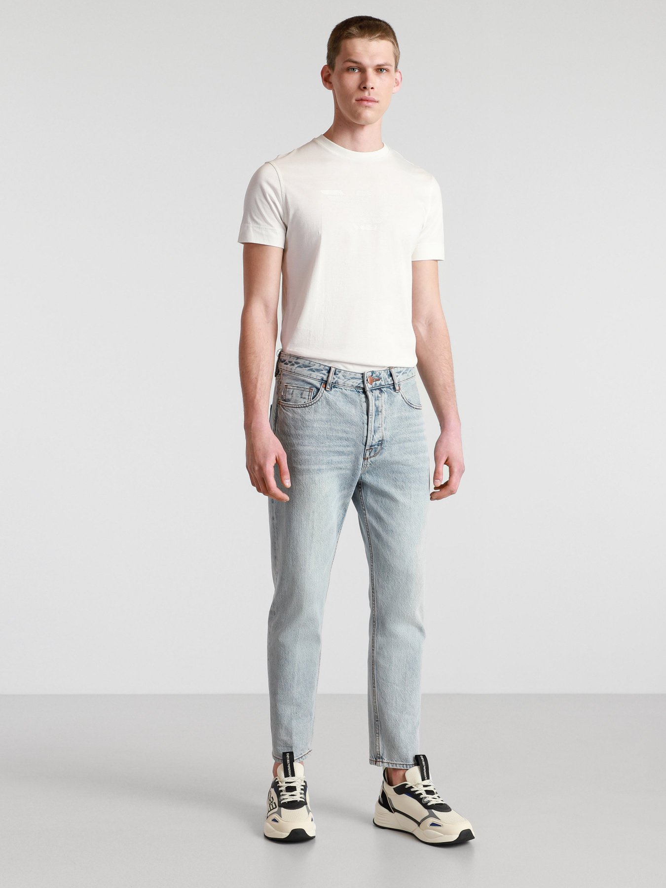 Прямые джинсы Emporio Armani Straight модель 3K1J77-1DLJZ-0943 Фото