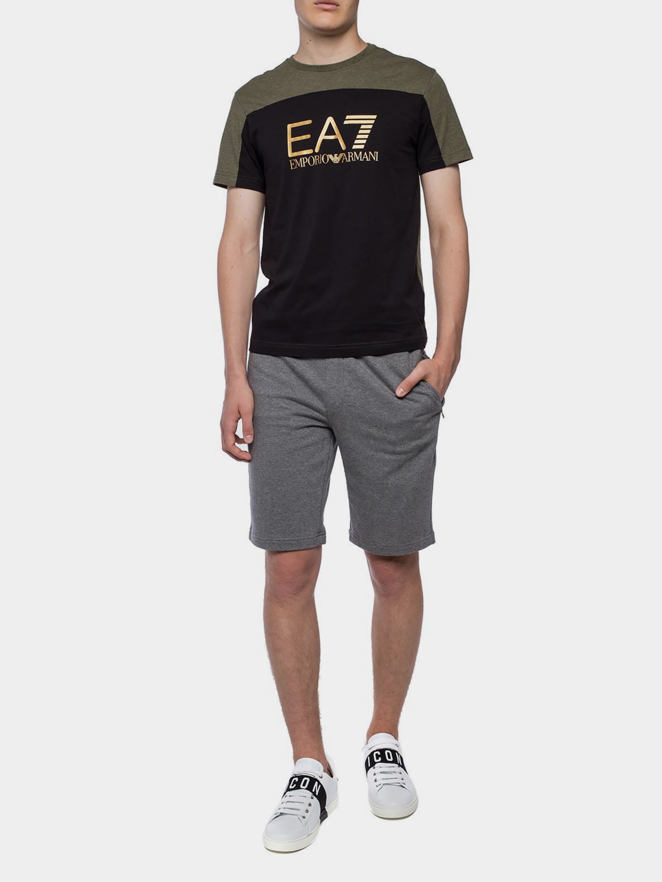 Повседневные шорты Emporio Armani модель 8N1PH3-1J07Z-0630 Фото