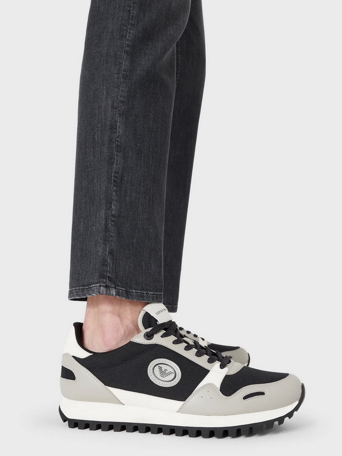 Зауженные джинсы Emporio Armani Slim модель 8N1J06-1D85Z-0006 Фото