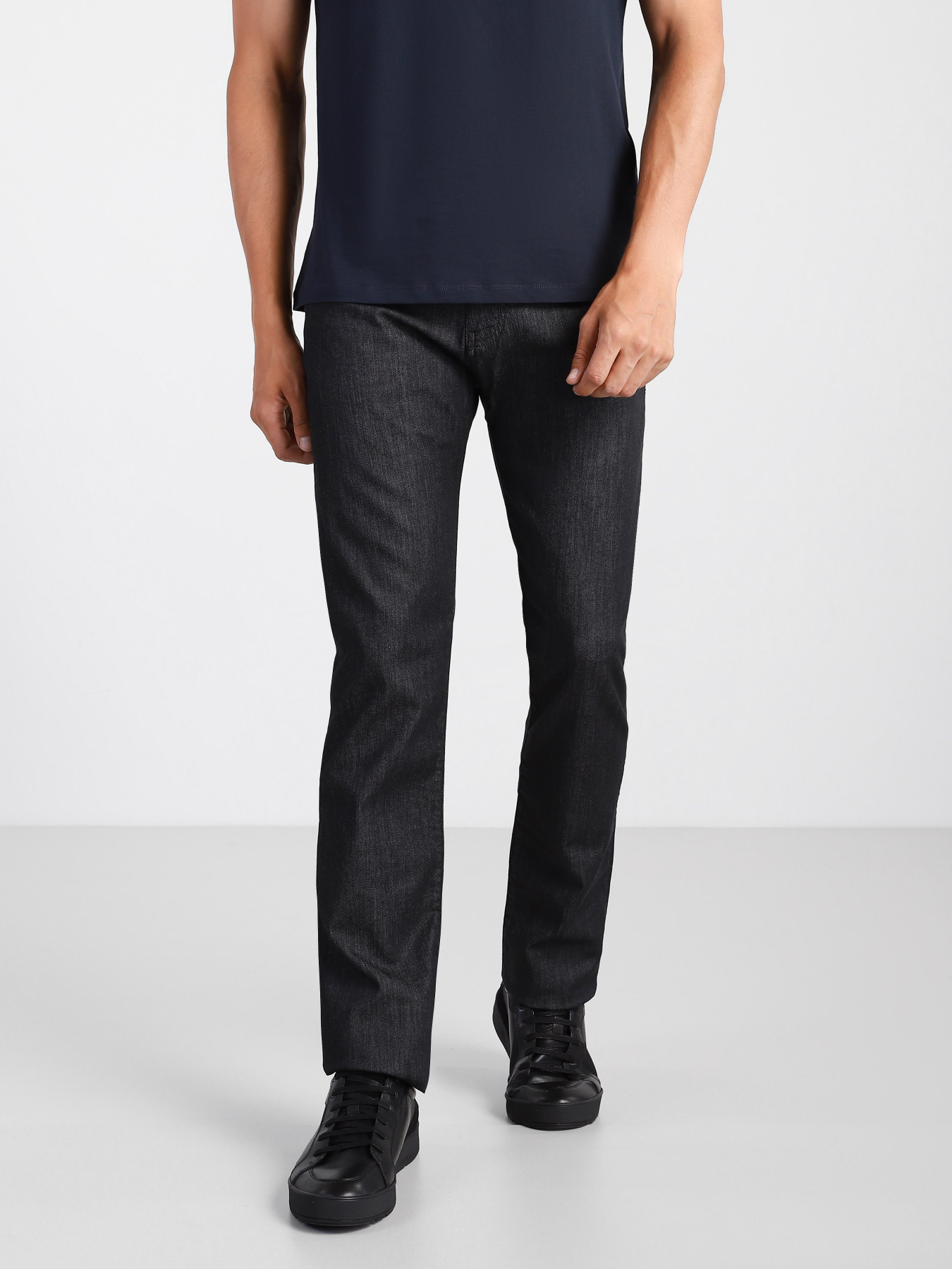 Зауженные джинсы Emporio Armani J45 модель 8N1J45-1D85Z-0005 Фото