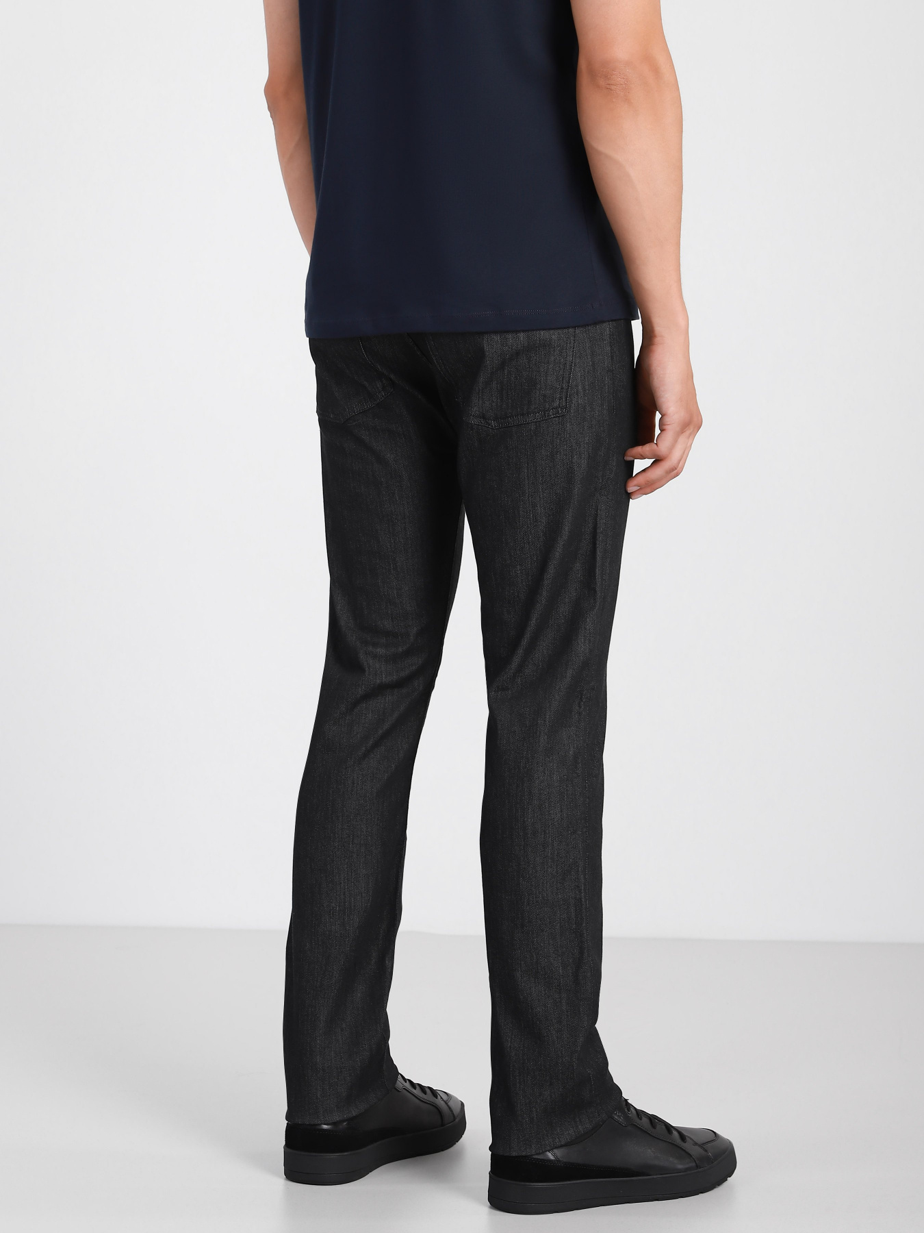 Зауженные джинсы Emporio Armani J45 модель 8N1J45-1D85Z-0005 Фото