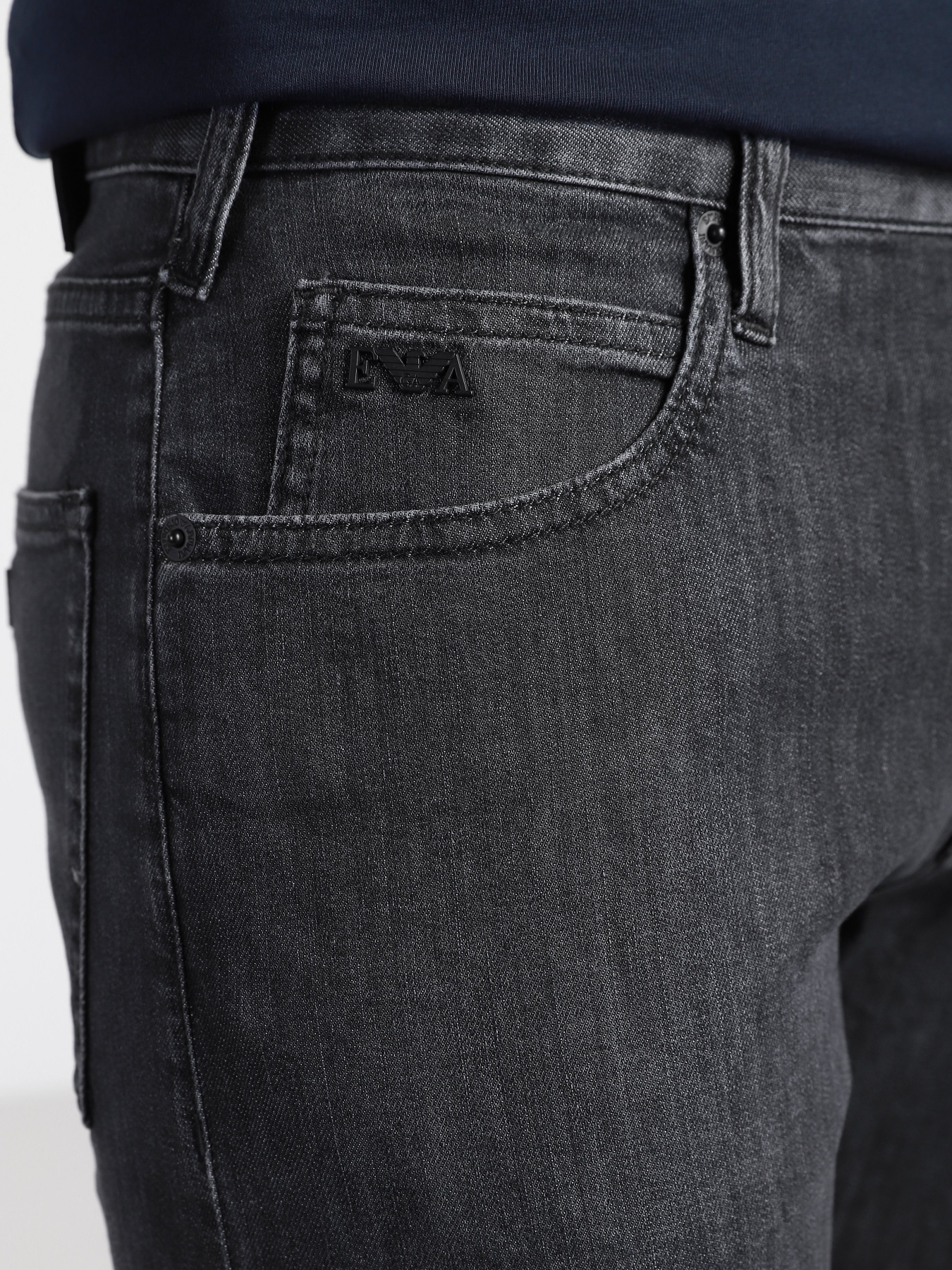 Джинсы Emporio Armani Slim модель 8N1J45-1D85Z-0006 Фото