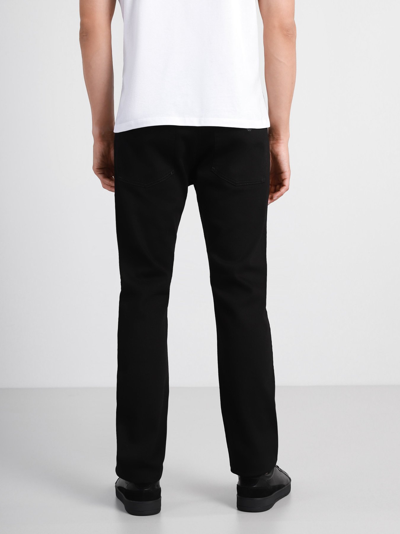 Завужені джинси Emporio Armani Slim модель 8N1J45-1G0IZ-0005 Фото