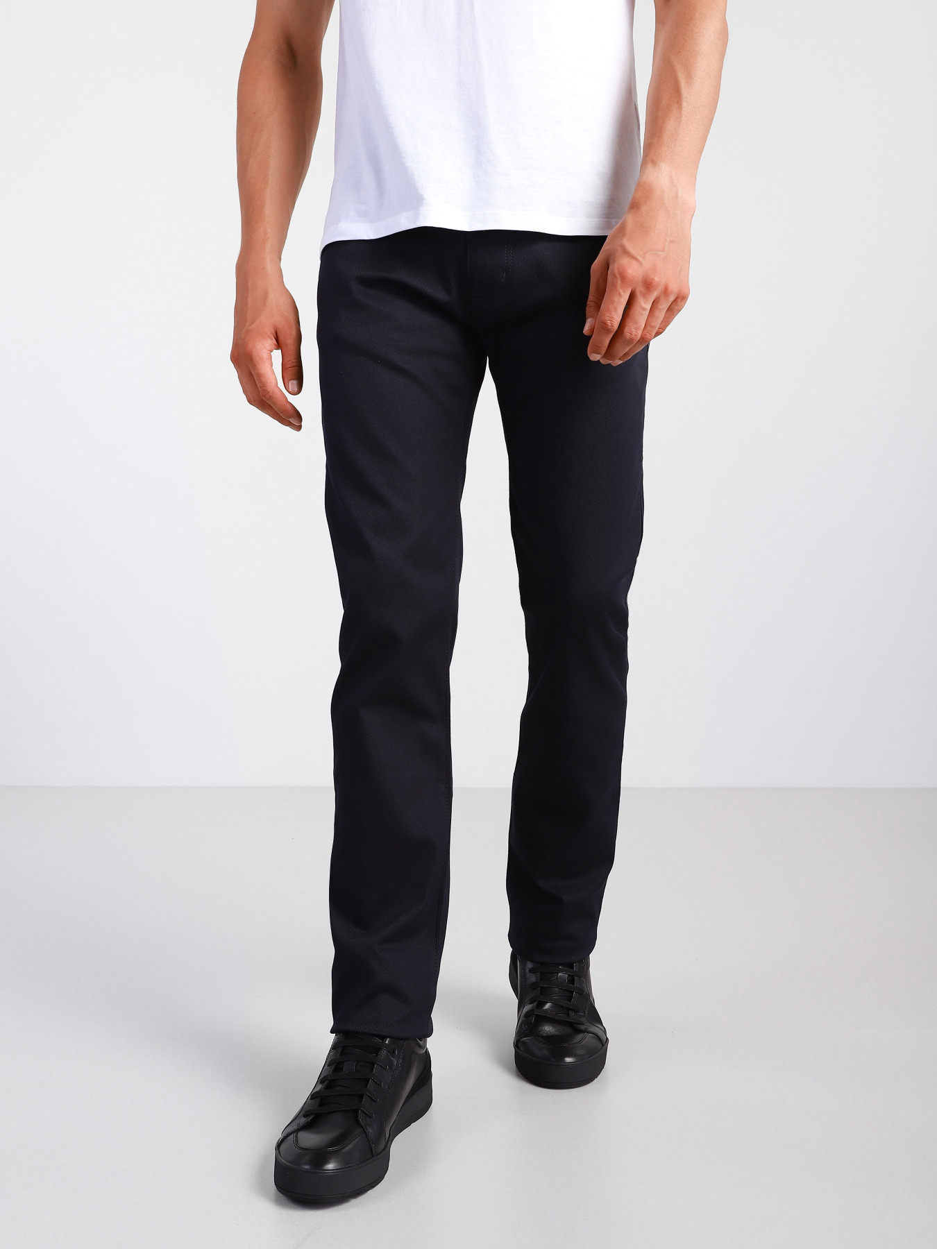 Прямые джинсы Emporio Armani Regular модель 8N1J45-1NJ9Z-0920 Фото