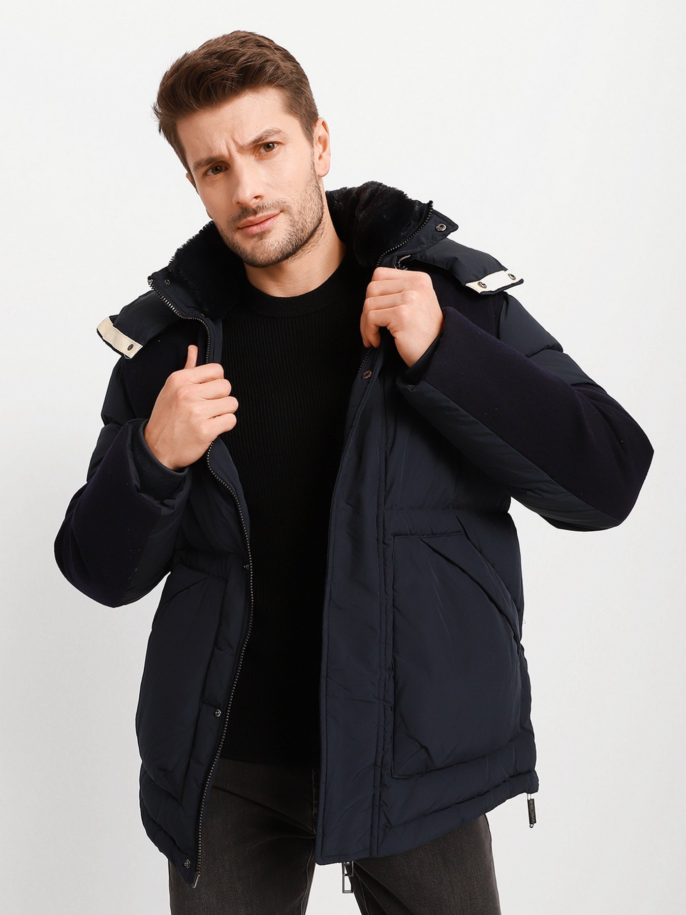 Пуховик Emporio Armani модель 6K1B83-1NWXZ-0920 Пуховик Emporio Armani модель 6K1B83-1NWXZ-0920 Фото