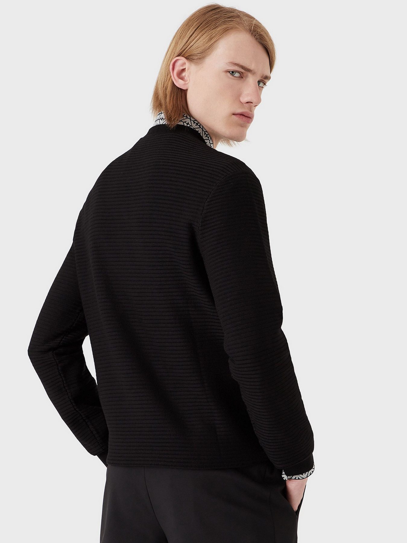 Джемпер Emporio Armani модель 6K1MXD-1MVRZ-0999 Фото