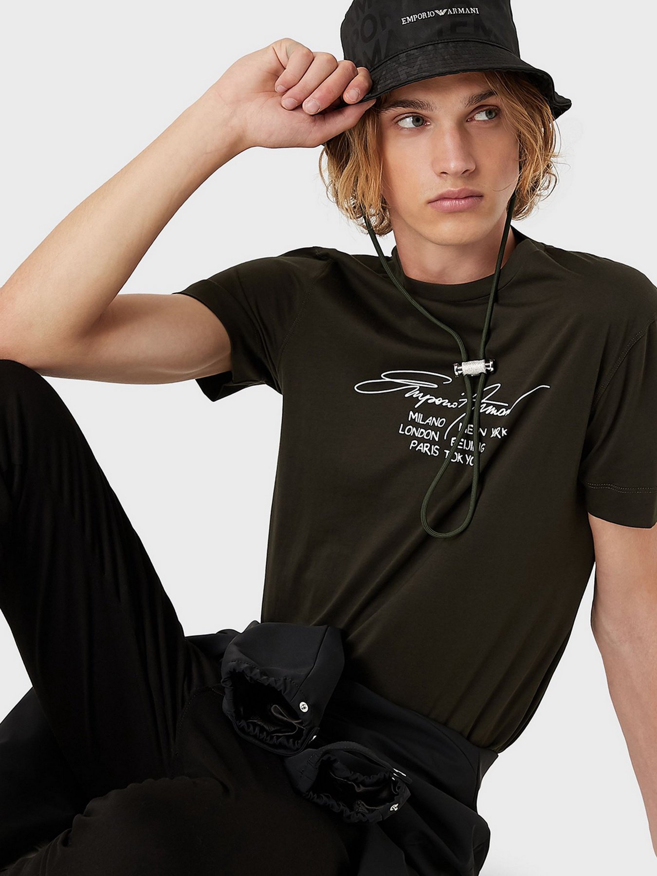 Футболка Emporio Armani модель 6K1T79-1JPZZ-0558 Футболка Emporio Armani модель 6K1T79-1JPZZ-0558 Фото