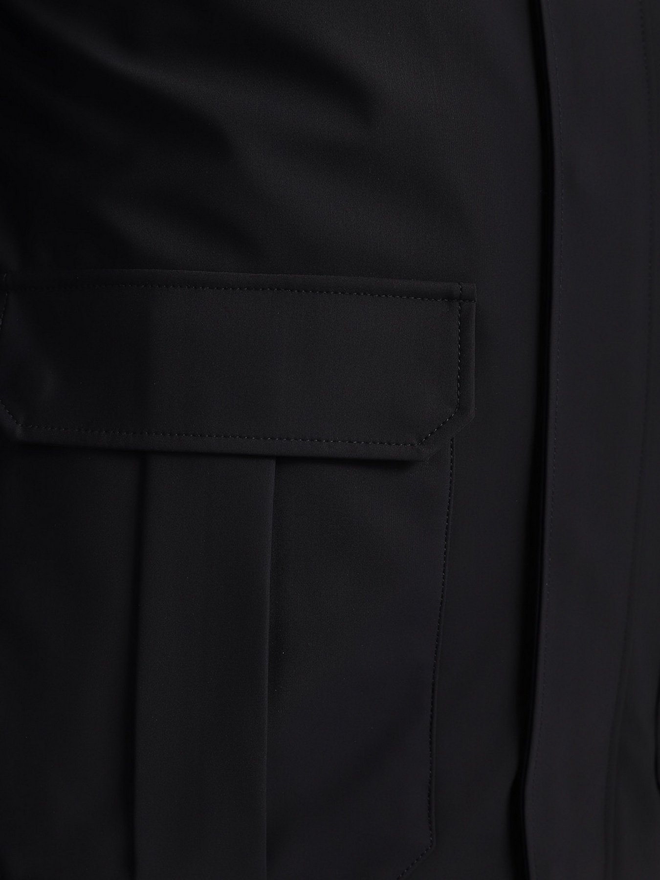 Демисезонная куртка Emporio Armani модель 8N1BE8-1NZAZ-0920 Демисезонная куртка Emporio Armani модель 8N1BE8-1NZAZ-0920 Фото