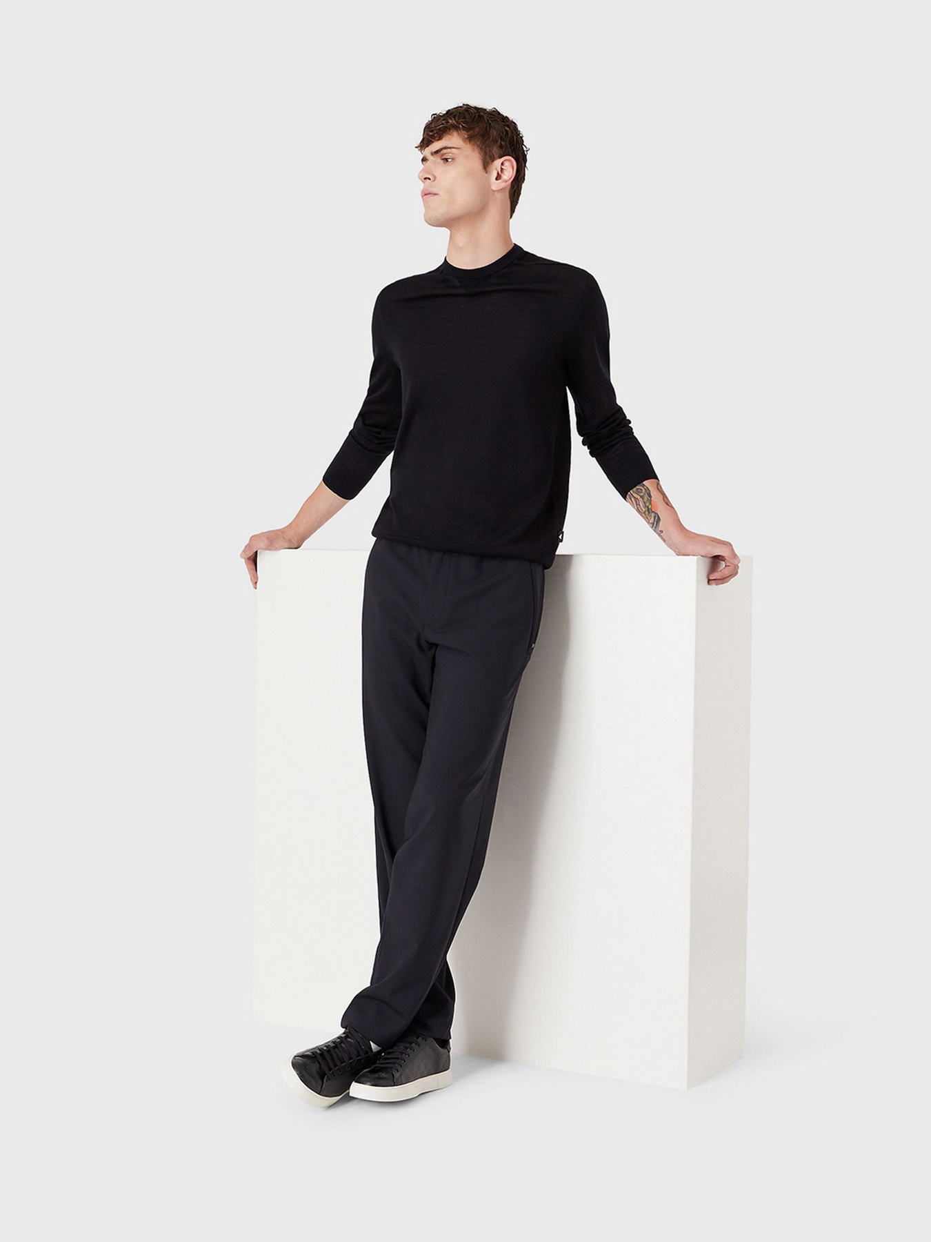 Джемпер Emporio Armani модель 8N1MUV-1MJWZ-0920 Фото