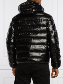 Пуховик Emporio Armani модель 6K1BC2-1NYWZ-0999 Пуховик Emporio Armani модель 6K1BC2-1NYWZ-0999 Фото