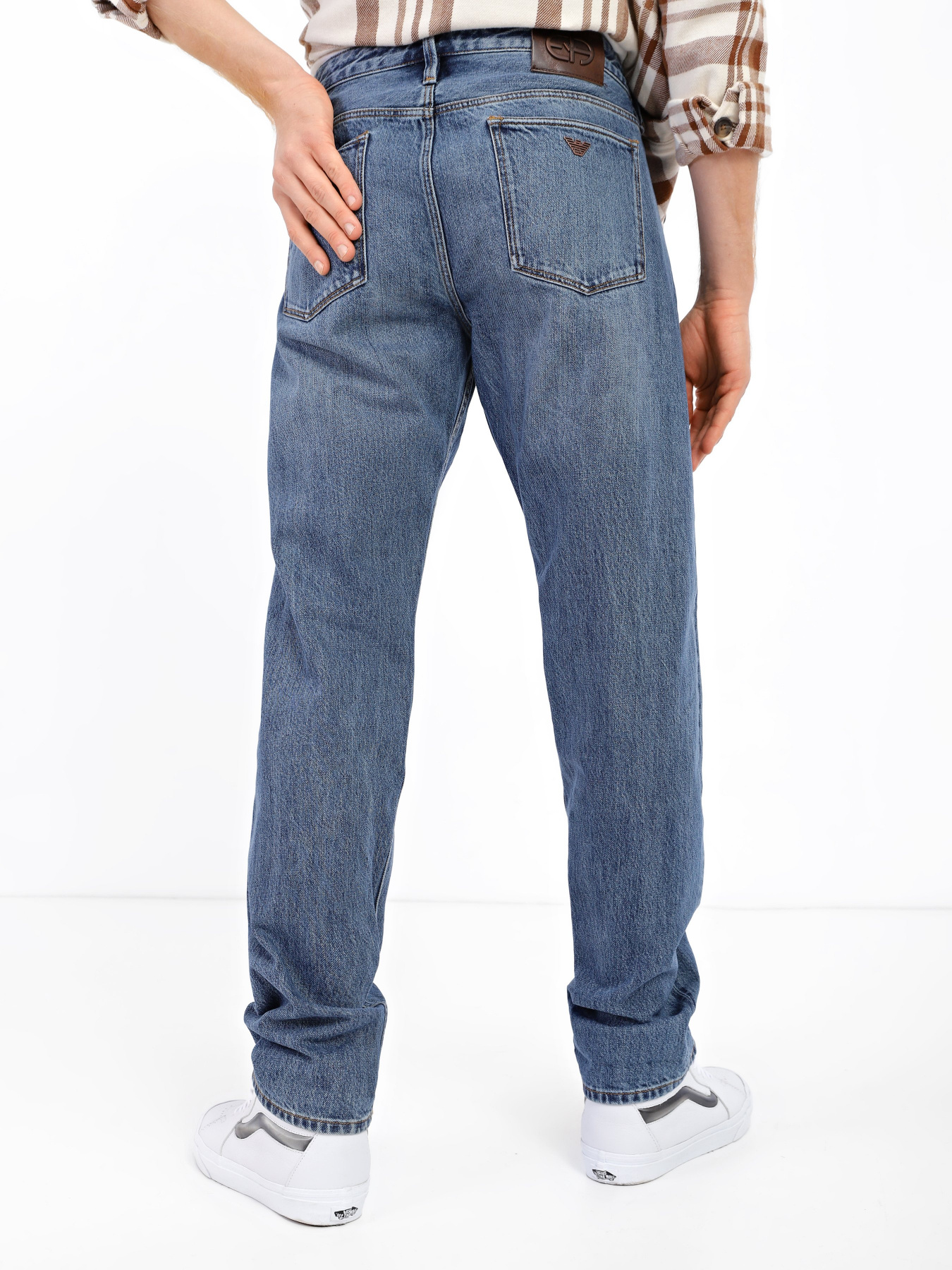 Прямые джинсы Emporio Armani J75 модель 3L1J75-1DIQZ-0942 Прямые джинсы Emporio Armani J75 модель 3L1J75-1DIQZ-0942 Фото