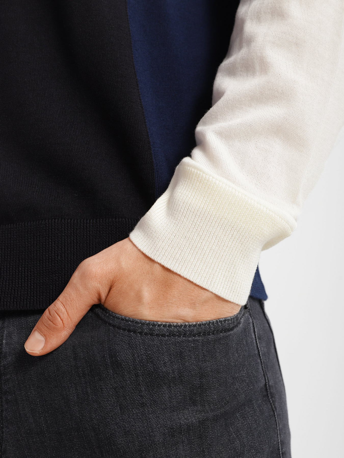 Джемпер Emporio Armani модель 3L1MX3-1MGTZ-F918 Фото