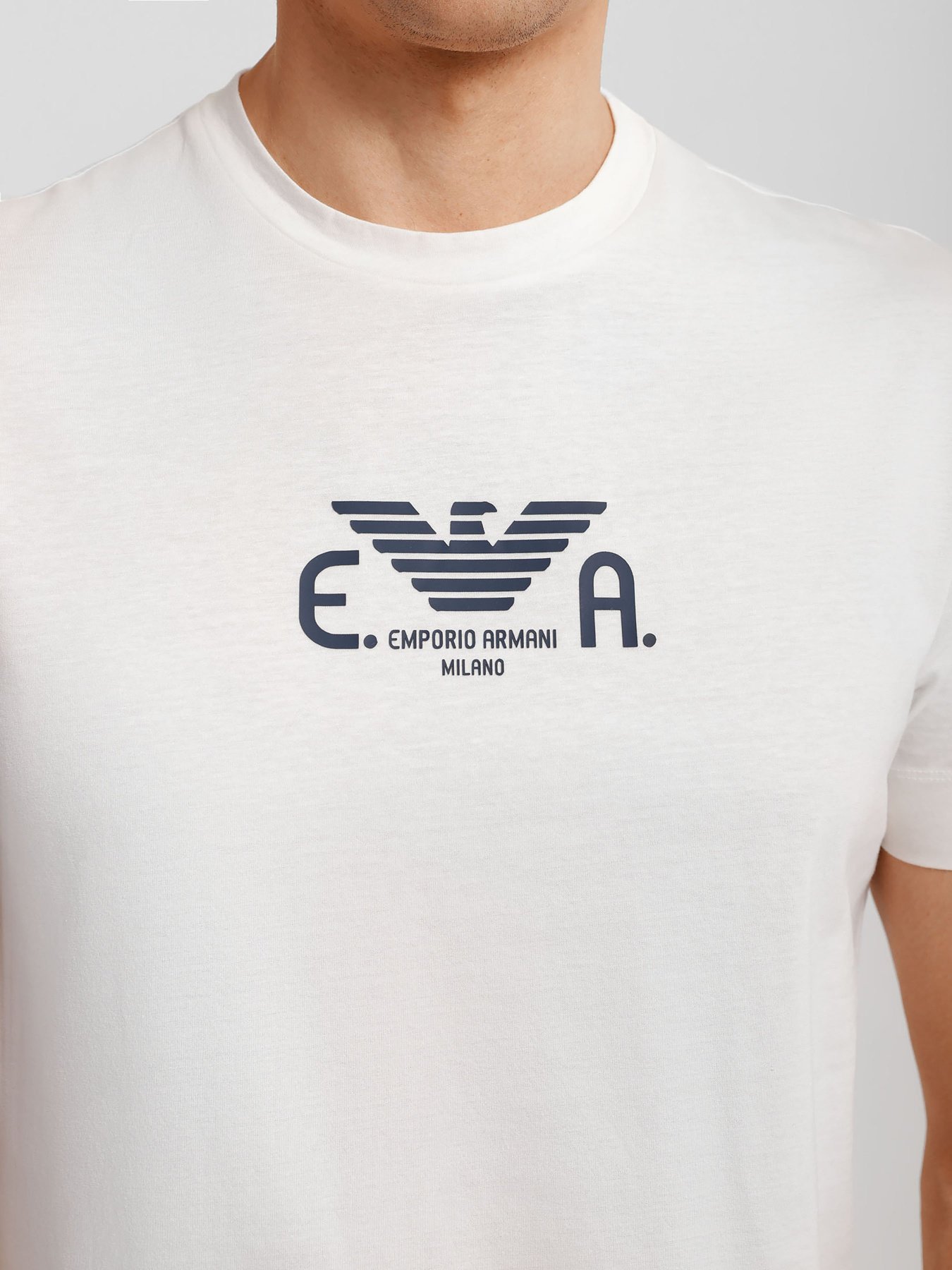 Футболка Emporio Armani модель 3L1TFK-1JSAZ-0101 Футболка Emporio Armani модель 3L1TFK-1JSAZ-0101 Фото