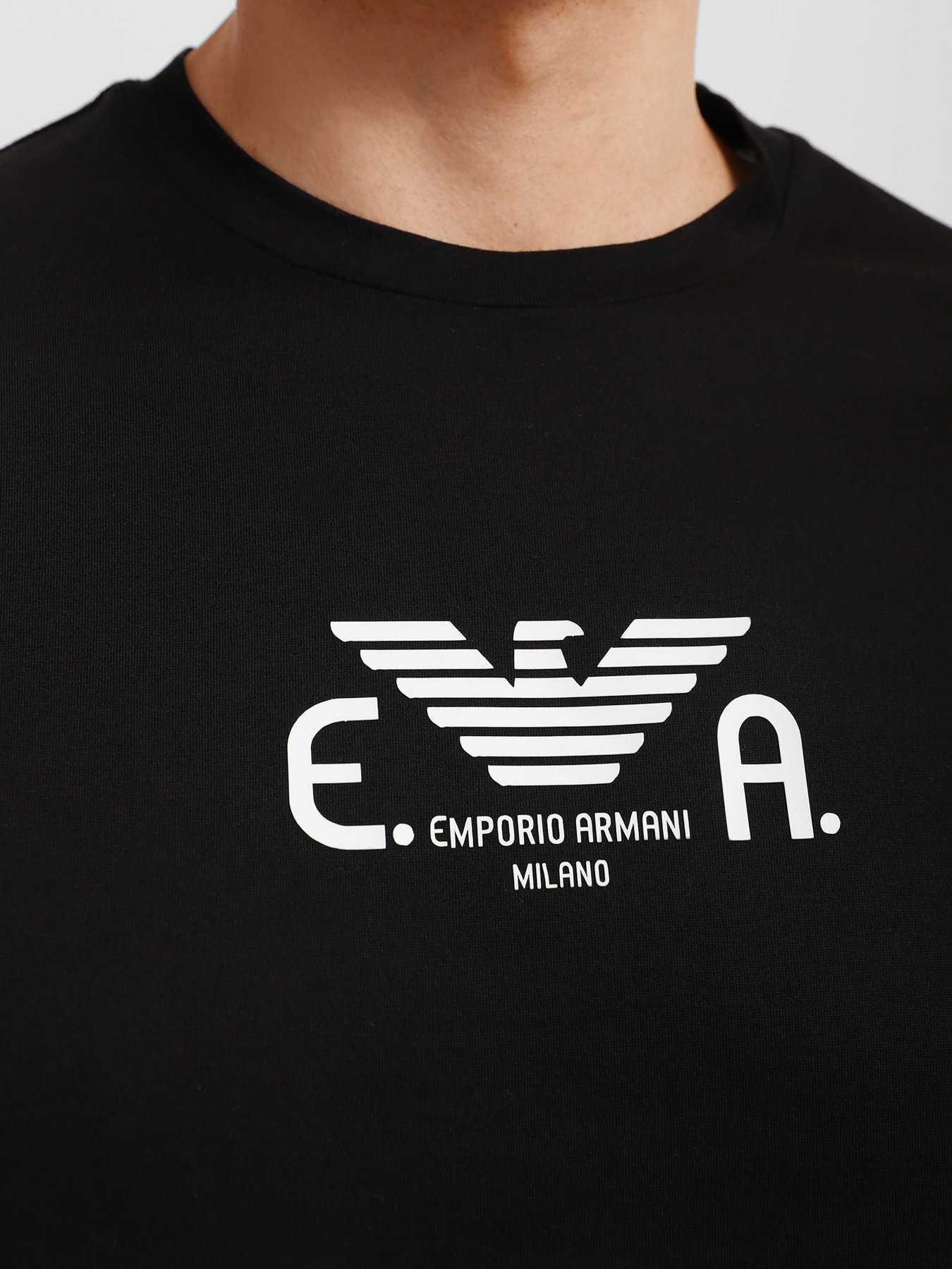 Футболка Emporio Armani модель 3L1TFK-1JSAZ-0999 Фото