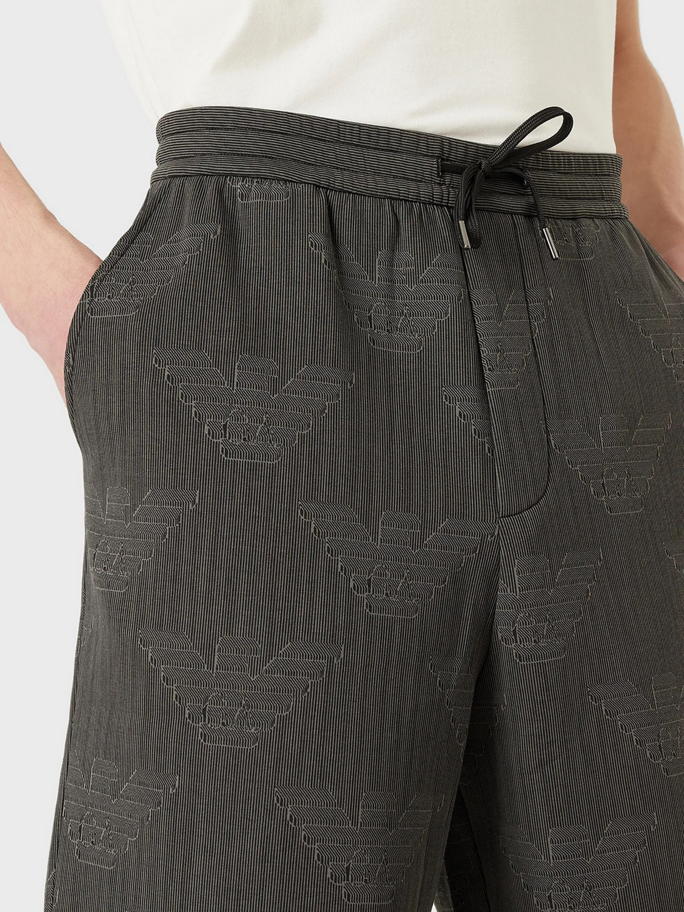 Шорты Emporio Armani модель 3L1PFT-1JHSZ-F637 Фото