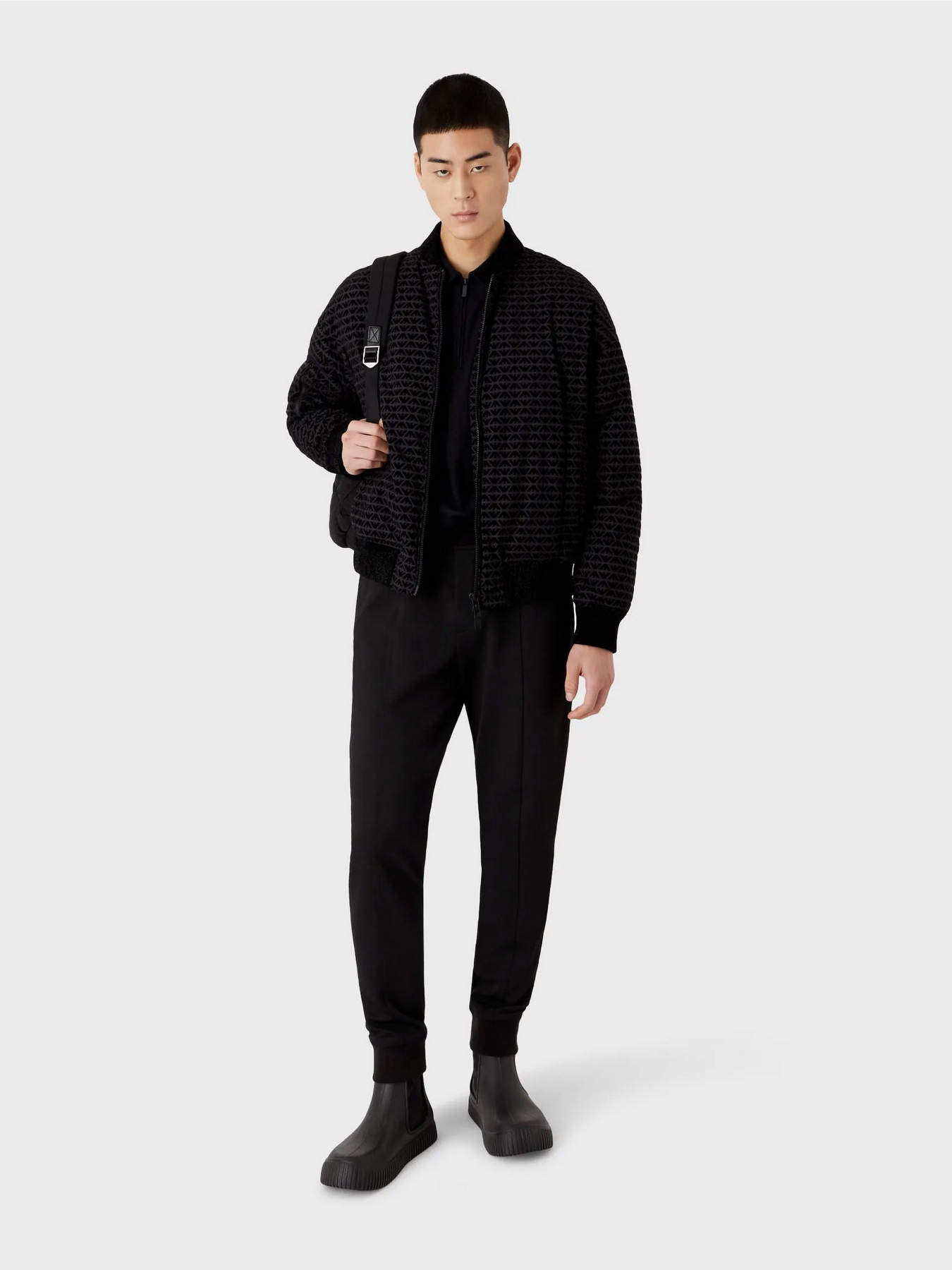 Пуховик Emporio Armani модель 6L1BF8-1NNCZ-0999 Фото