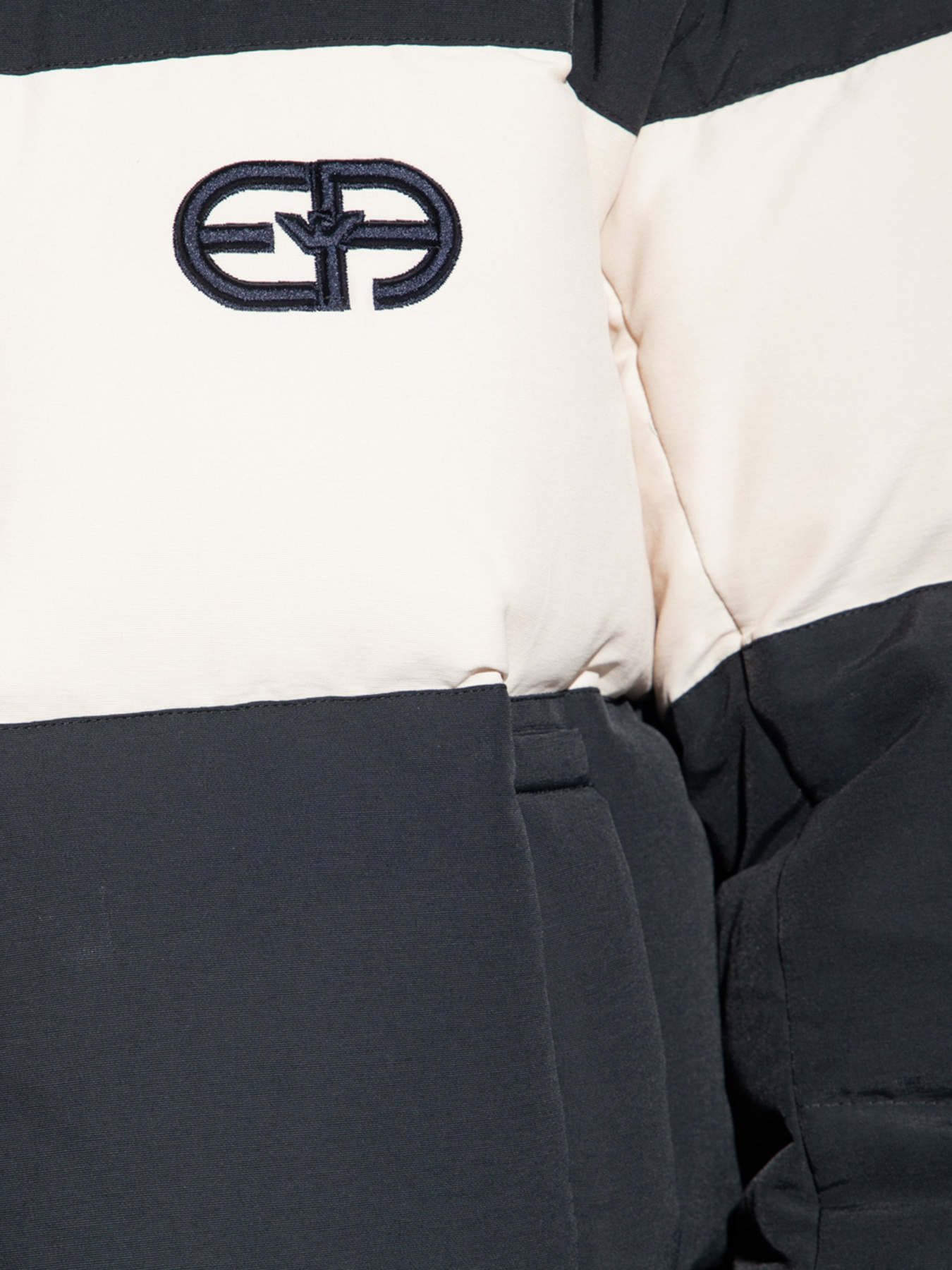 Пуховик Emporio Armani модель 6L1BL7-1NKZZ-0999 Пуховик Emporio Armani модель 6L1BL7-1NKZZ-0999 Фото