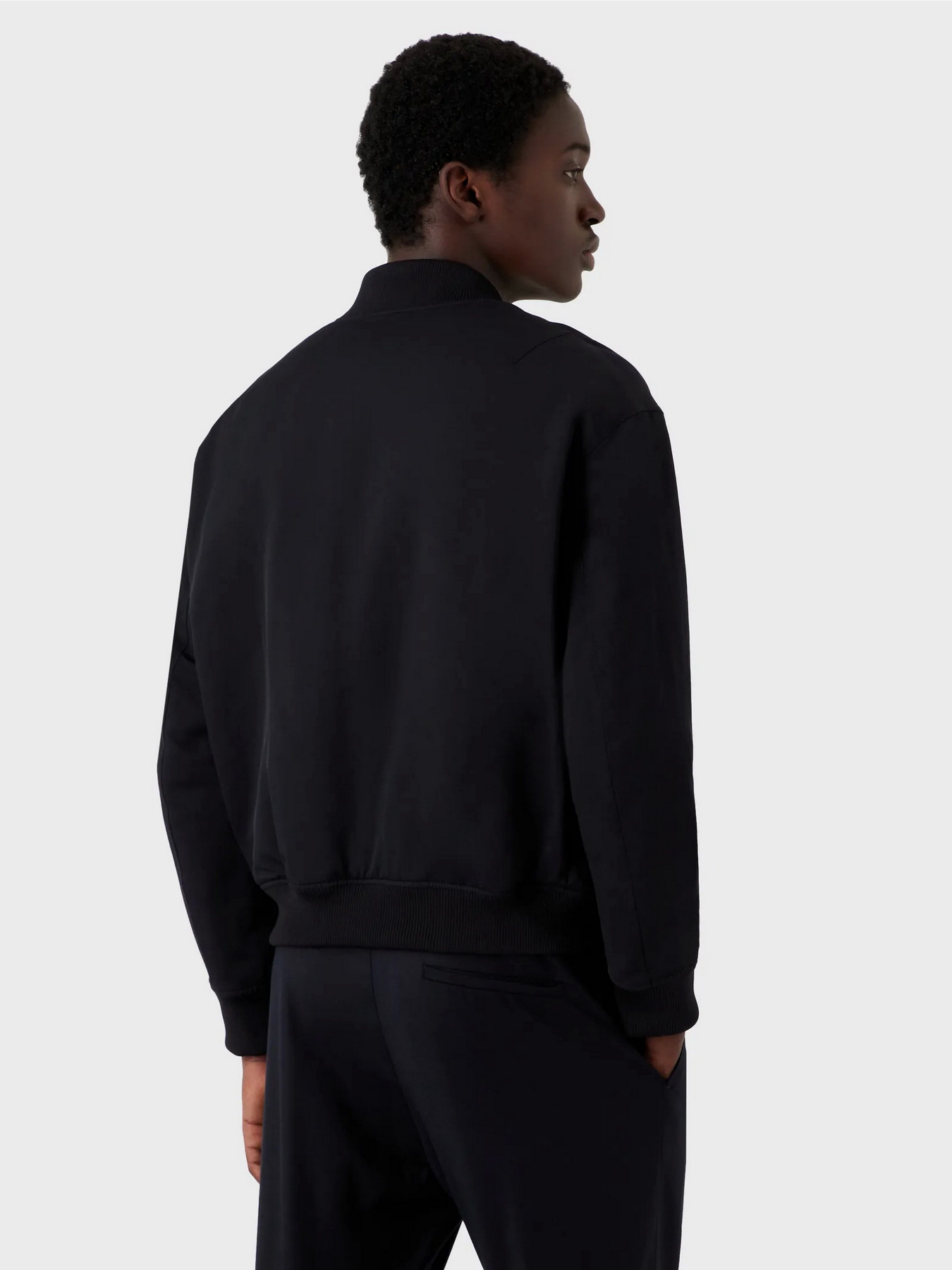 Бомбер Emporio Armani модель 6L1BM2-1NKTZ-0999 Бомбер Emporio Armani модель 6L1BM2-1NKTZ-0999 Фото