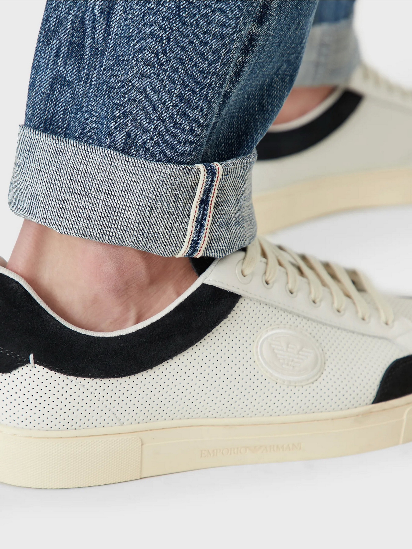 Прямые джинсы Emporio Armani J75 модель 6L1J75-1DMEZ-0942 Фото