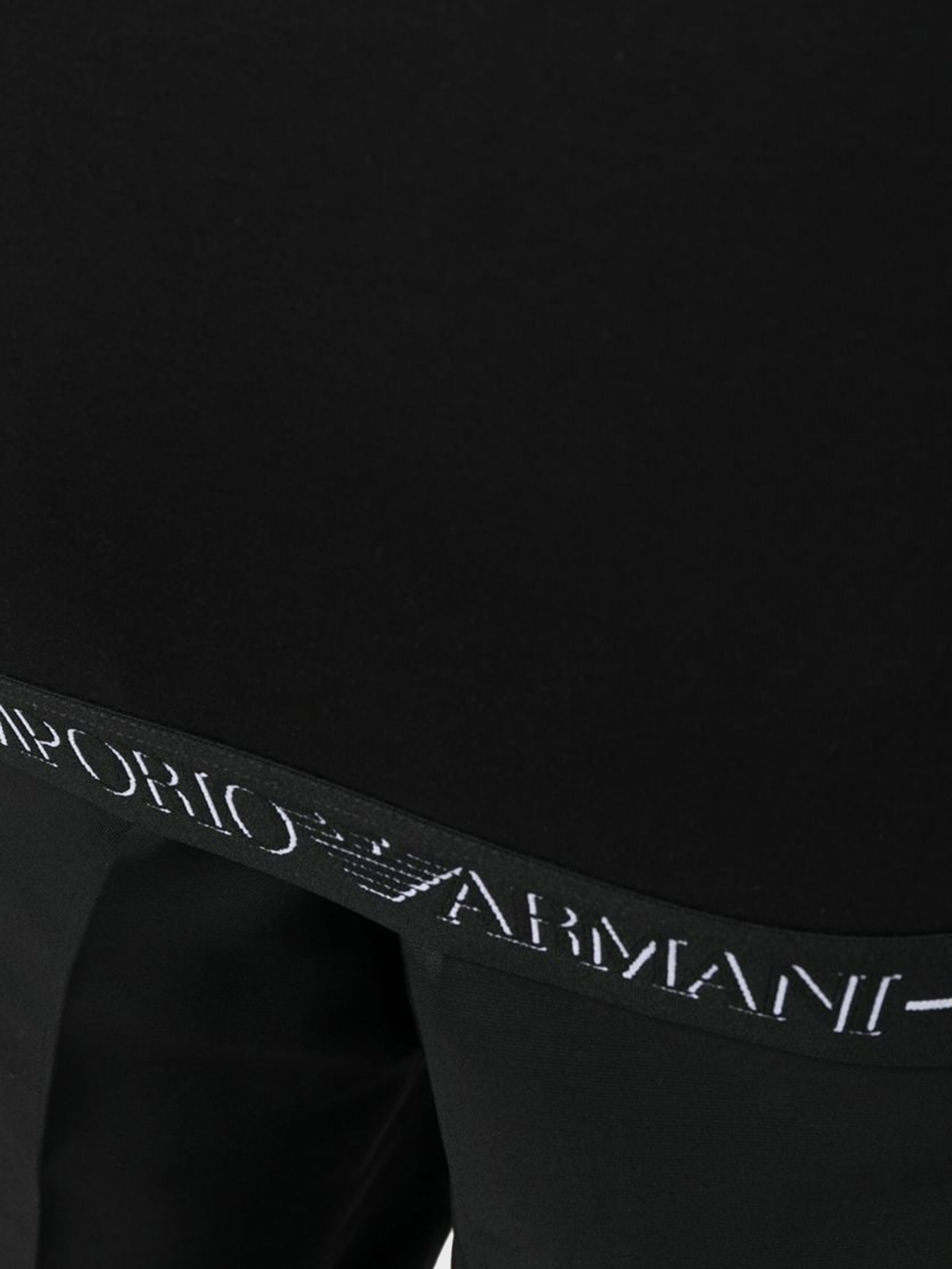 Свитшот Emporio Armani модель 6L1MM4-1JHSZ-0999 Свитшот Emporio Armani модель 6L1MM4-1JHSZ-0999 Фото