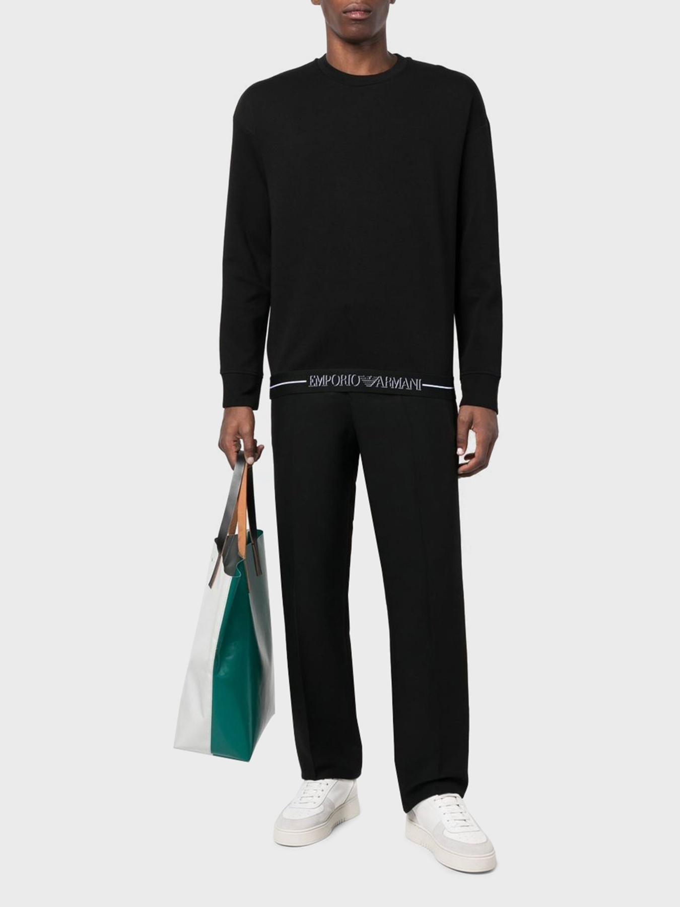 Свитшот Emporio Armani модель 6L1MM4-1JHSZ-0999 Свитшот Emporio Armani модель 6L1MM4-1JHSZ-0999 Фото