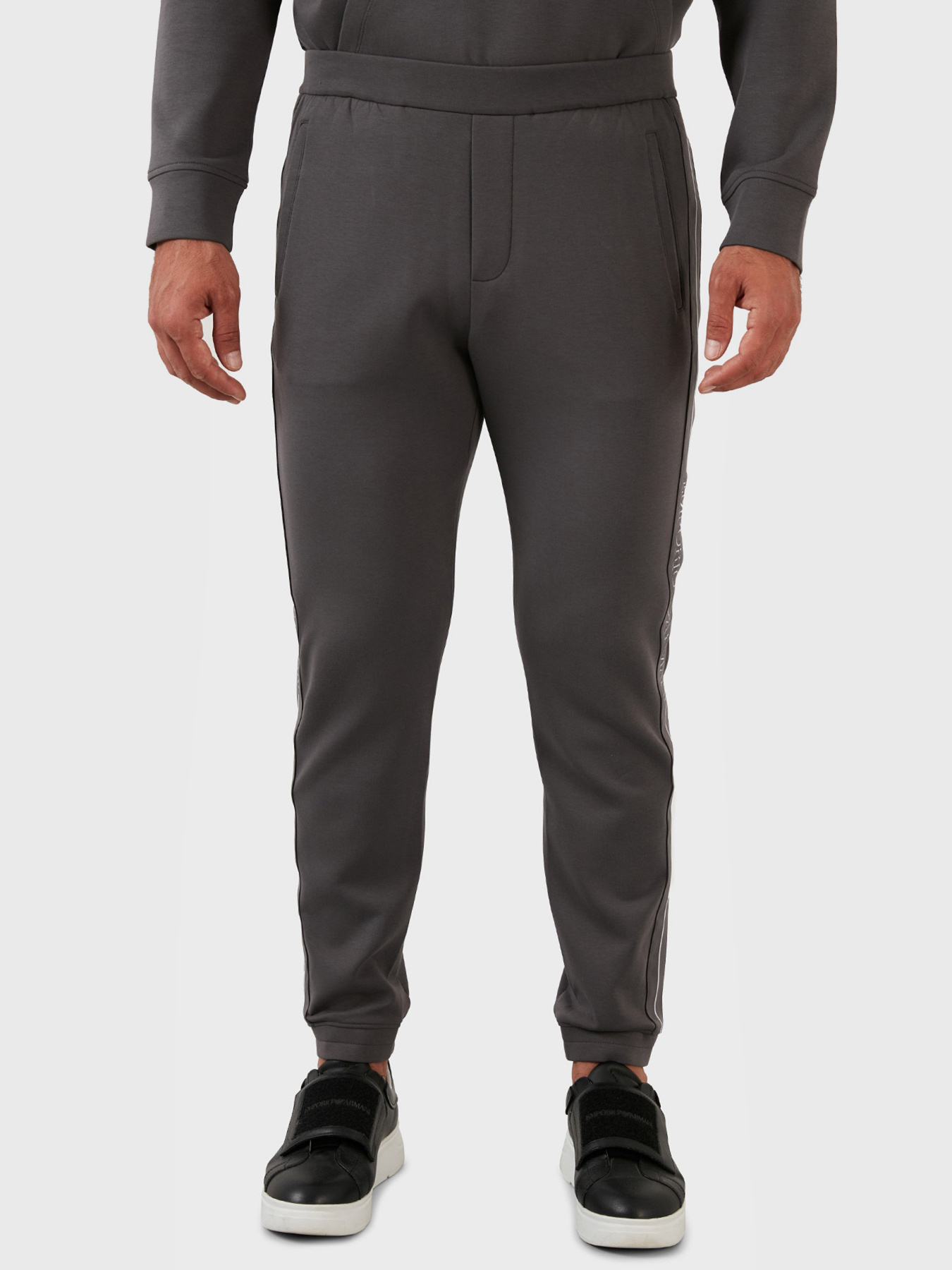 Штаны спортивные Emporio Armani модель 6L1P96-1JHSZ-0651 Штаны спортивные Emporio Armani модель 6L1P96-1JHSZ-0651 Фото