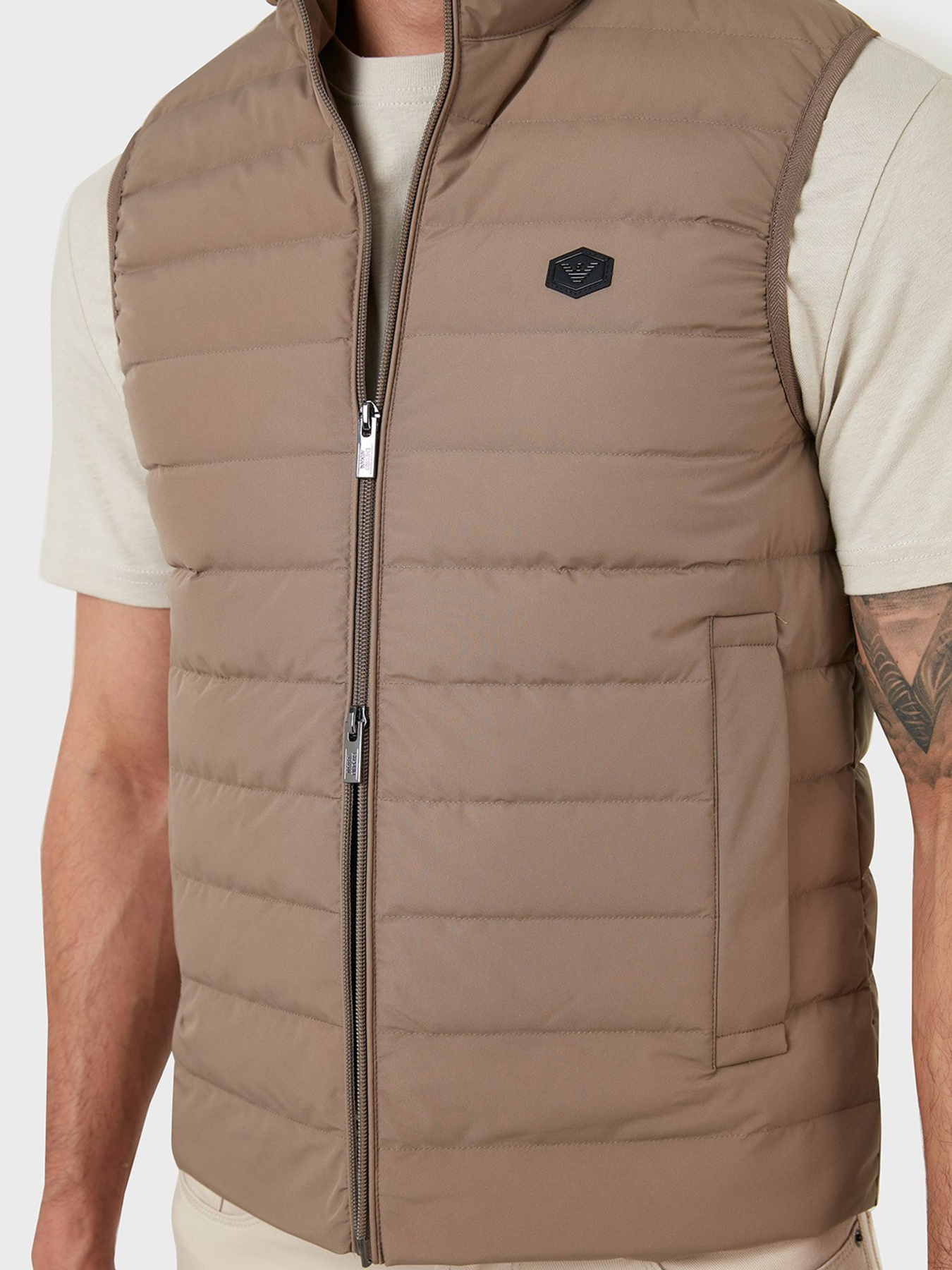 Утеплений жилет Emporio Armani модель 8N1BQ1-1NLRZ-0431 Фото