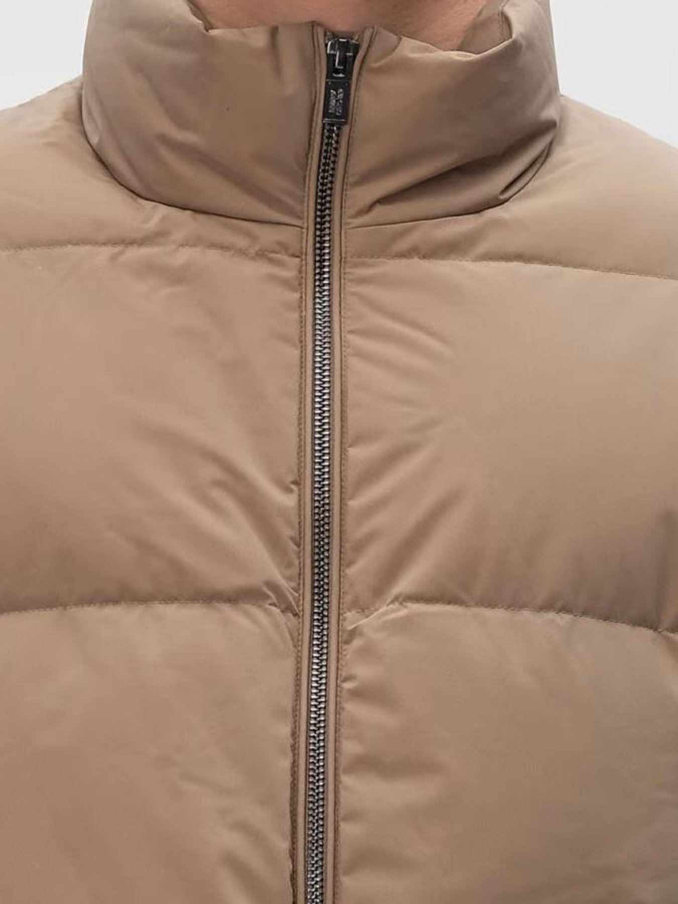 Пуховик Emporio Armani модель 8N1BQ3-1NLRZ-0137 Фото