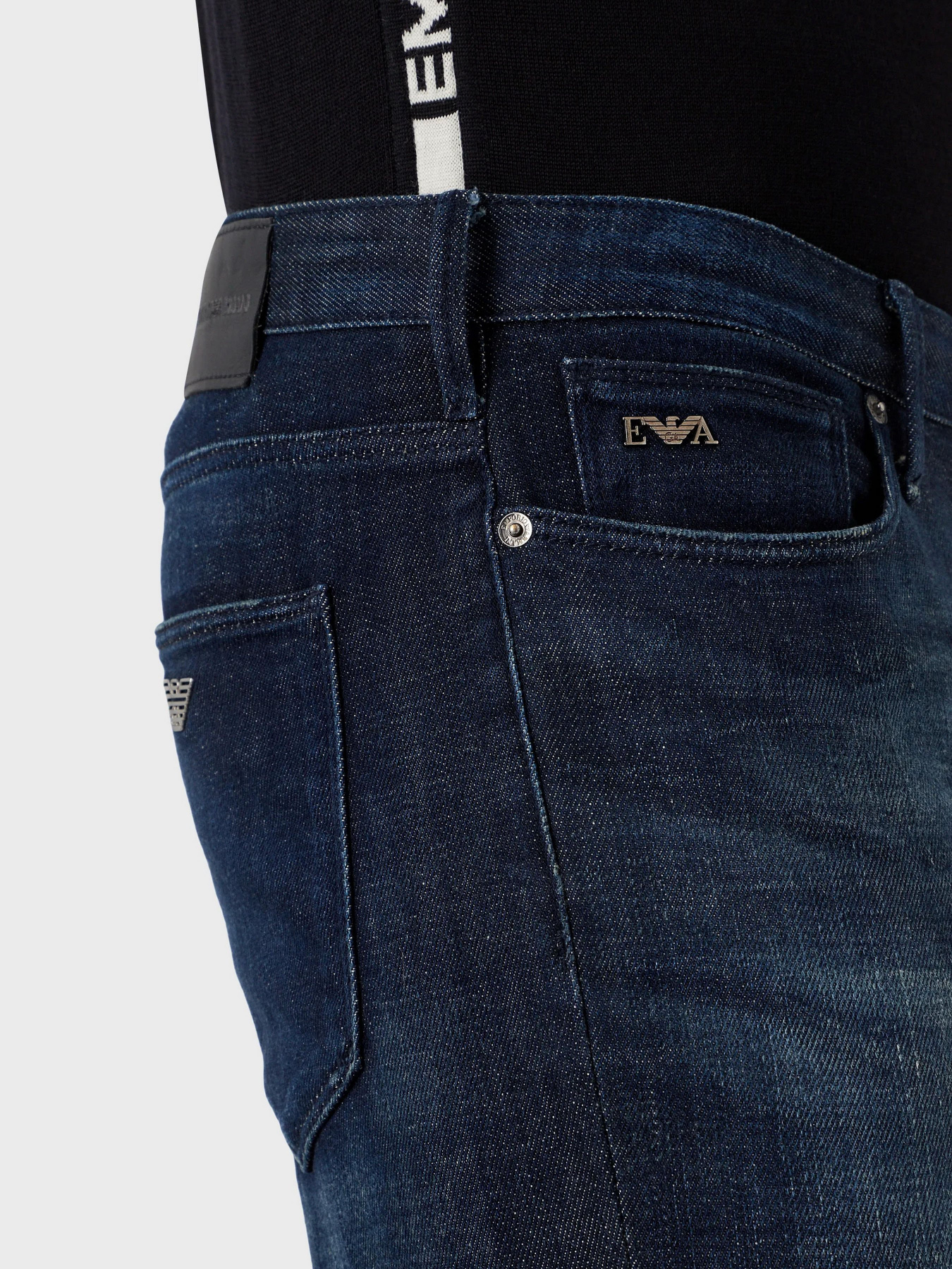 Зауженные джинсы Emporio Armani J06 модель 6L1J06-1DI9Z-0942 Фото