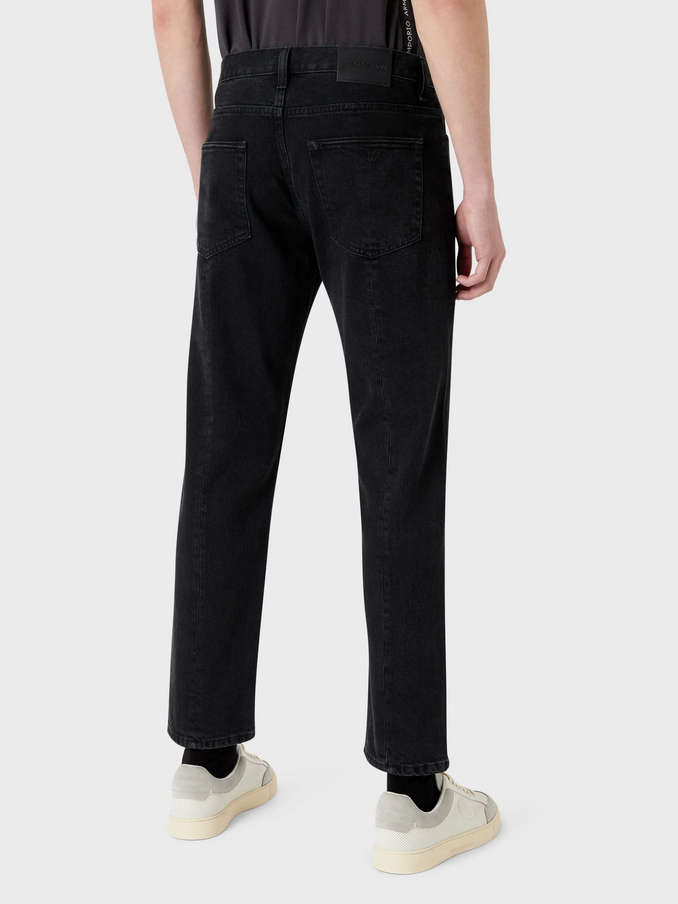 Джинсы Emporio Armani модель 6L1J20-1DS7Z-0006 Джинсы Emporio Armani модель 6L1J20-1DS7Z-0006 Фото