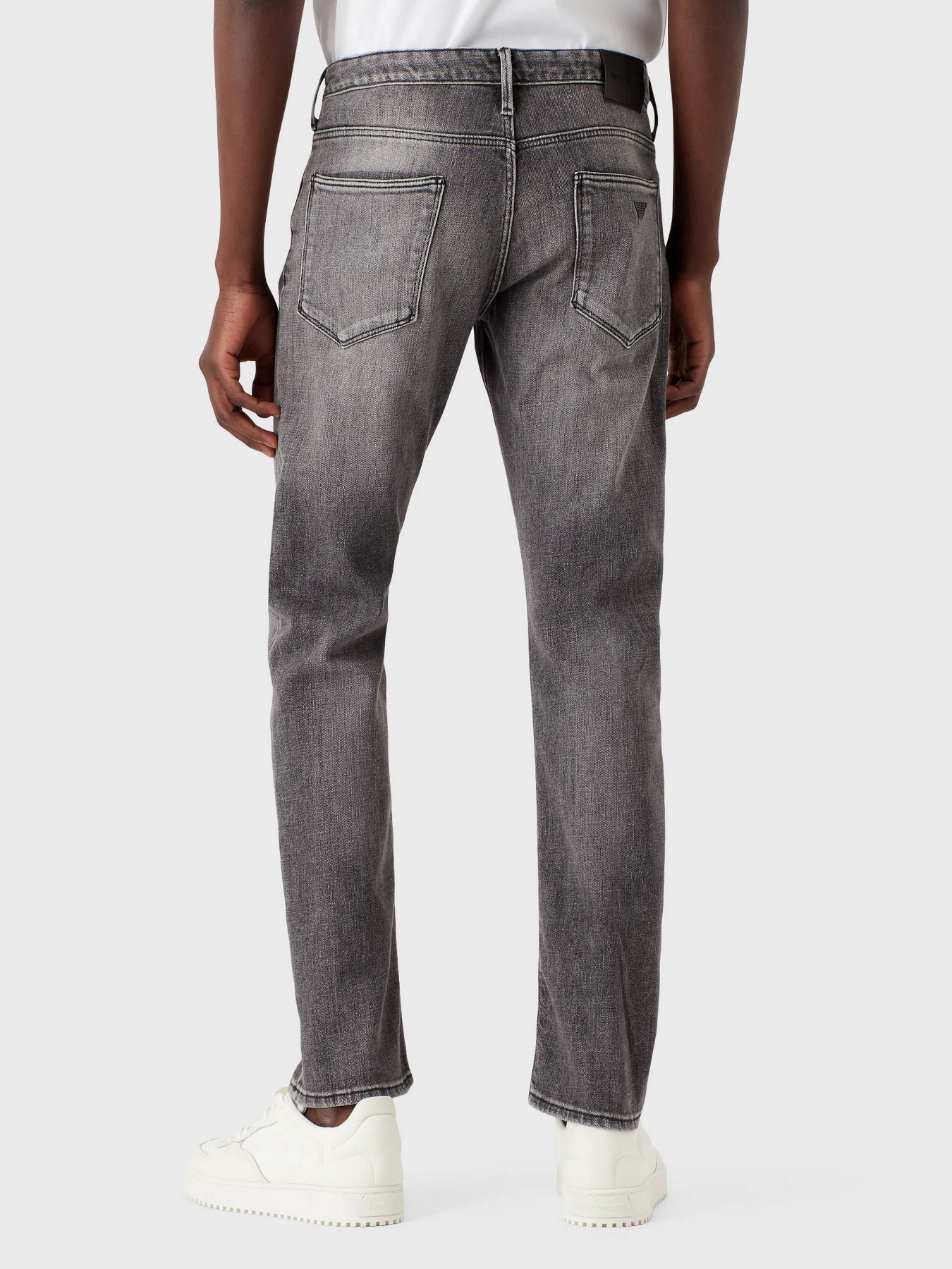 Прямые джинсы Emporio Armani J06 модель 3R1J06-1D0CZ-0006 Фото