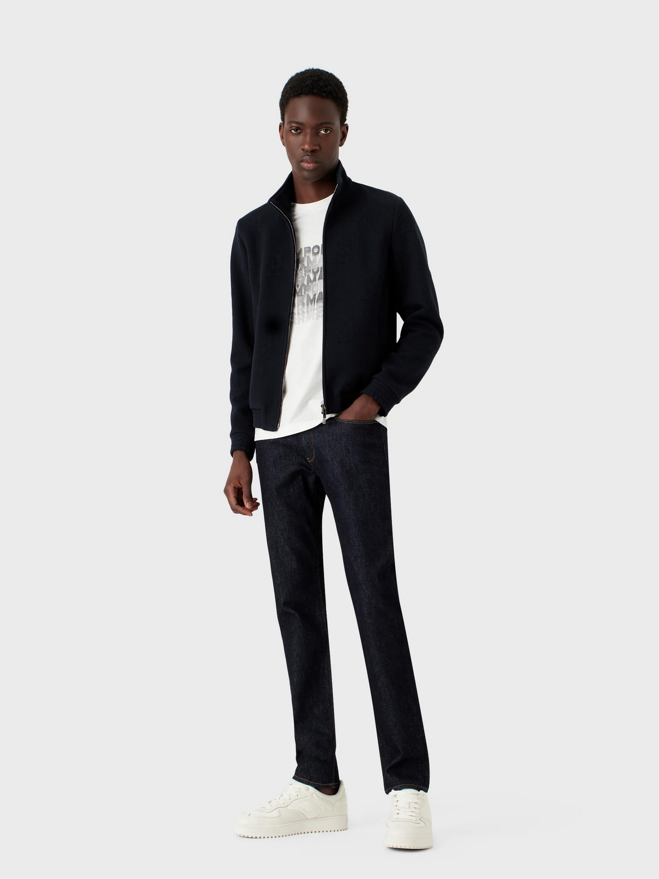 Прямі джинси Emporio Armani J06 модель 3R1J06-1DS1Z-F950 Прямі джинси Emporio Armani J06 модель 3R1J06-1DS1Z-F950 Фото