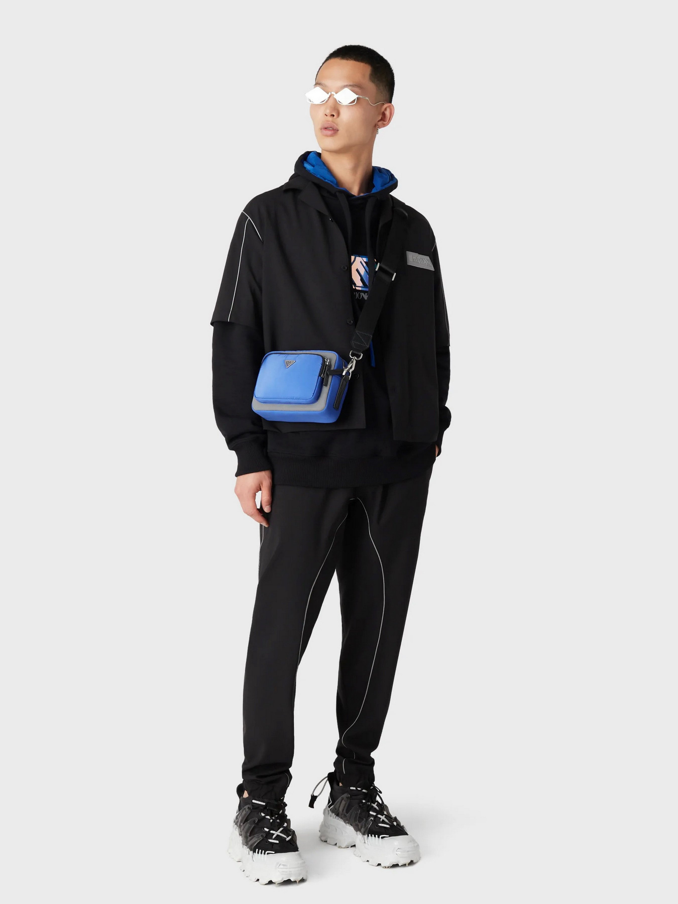 Худи Emporio Armani модель 3R1M6Q-1JWEZ-0999 Фото