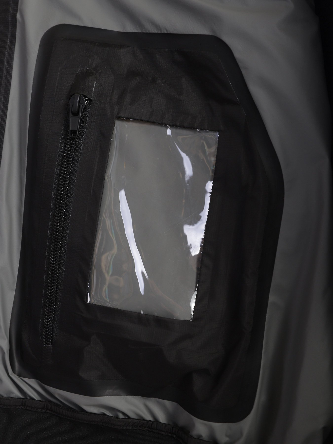 Демісезонна куртка Emporio Armani Travel Essentials модель 3R1BT1-1NSWZ-0999 Фото