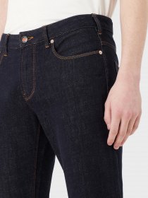 Прямые джинсы Emporio Armani J06 модель 3R1J06-1DMWZ-F952 Фото