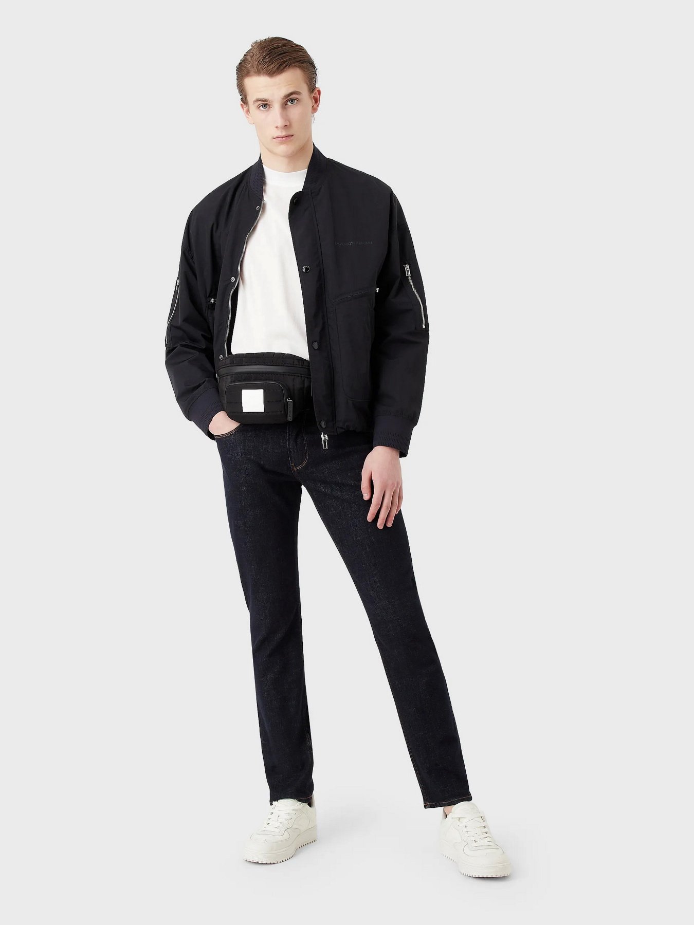 Прямые джинсы Emporio Armani J06 модель 3R1J06-1DMWZ-F952 Фото